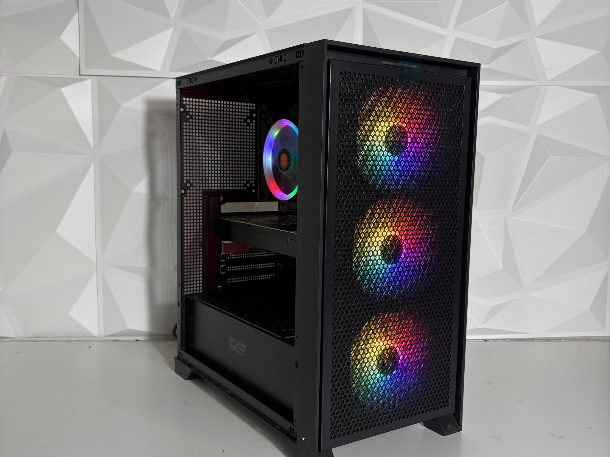 //RGB Gaming PC// - Intel Core i5 10400F, RTX 3070 8GB, 16GB DDR4 Ram, 960GB SSD