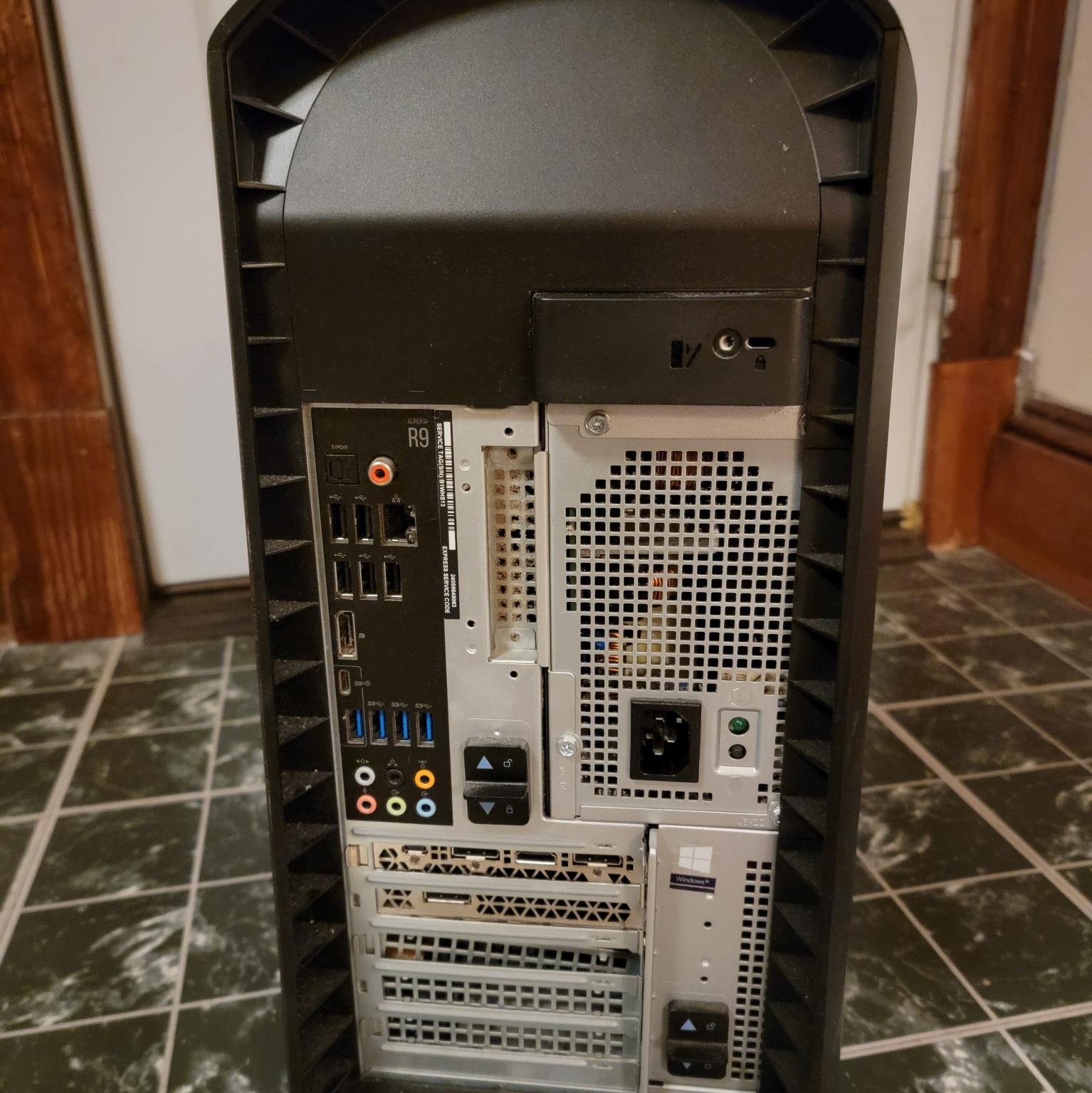 Used Alienware Aurora R9