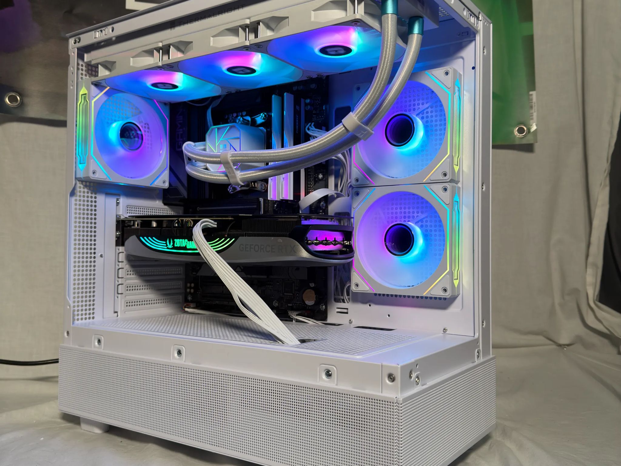 RTX 4070 TI Ryzen 5 9600x Gaming PC