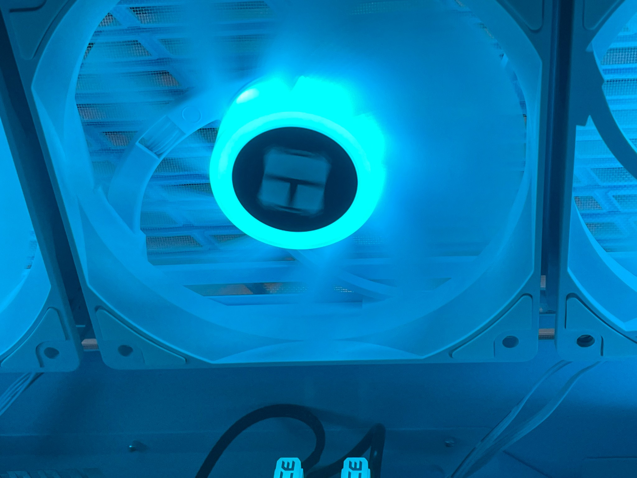 Snowy Beast Gaming PC - Brand New Build - Perfect for 1080p Gaming