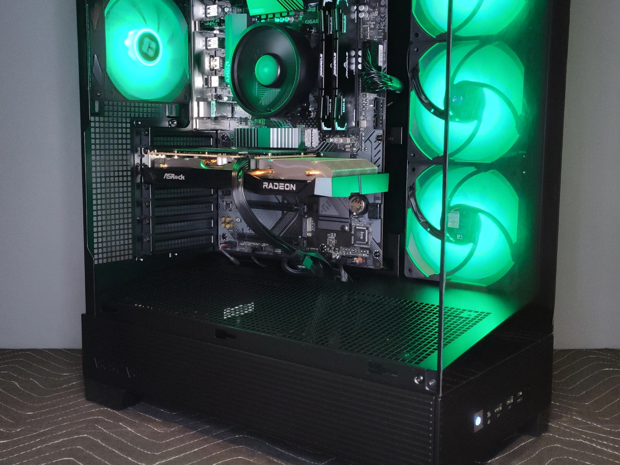 Solid 1080p | Entry 1440p | Ryzen 5 5500 | RX 6600 | 1TB Storage | 16GB 3200Mhz Ram | WiFi6