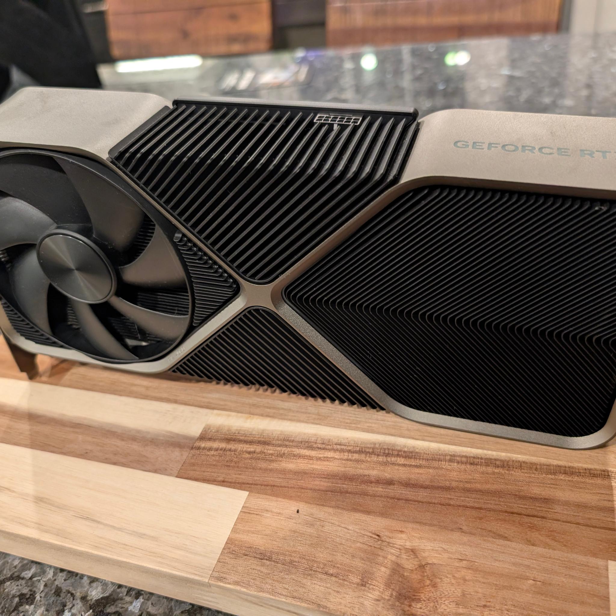 NVIDIA GeForce RTX 4080 16Gb Founders Edition