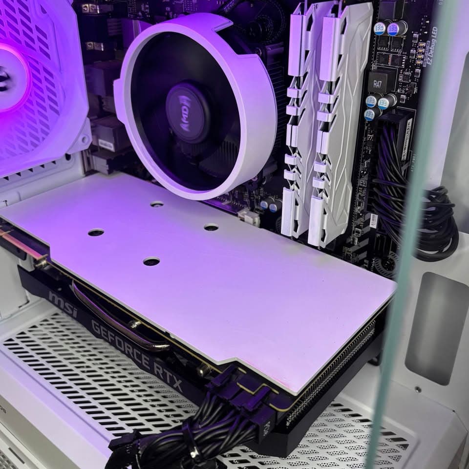 White Gaming PC (RTX 2070 Super 8GB + AMD Ryzen 5 5500 + 16GB DDR4 + SSD)