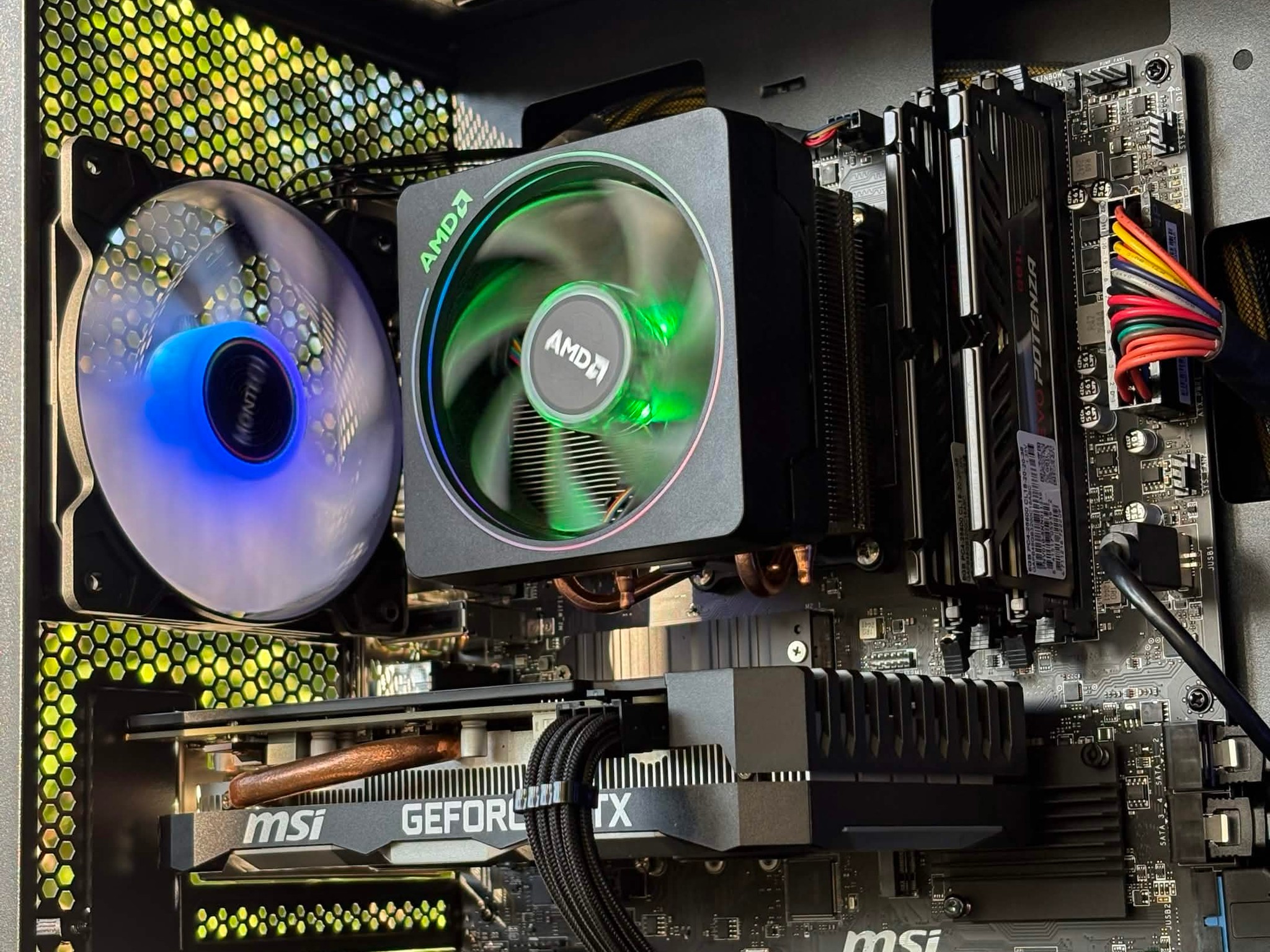 BCC Shadowclaw | Ryzen 7 2700X | GTX 1660 SUPER | 16GB RAM | 128GB