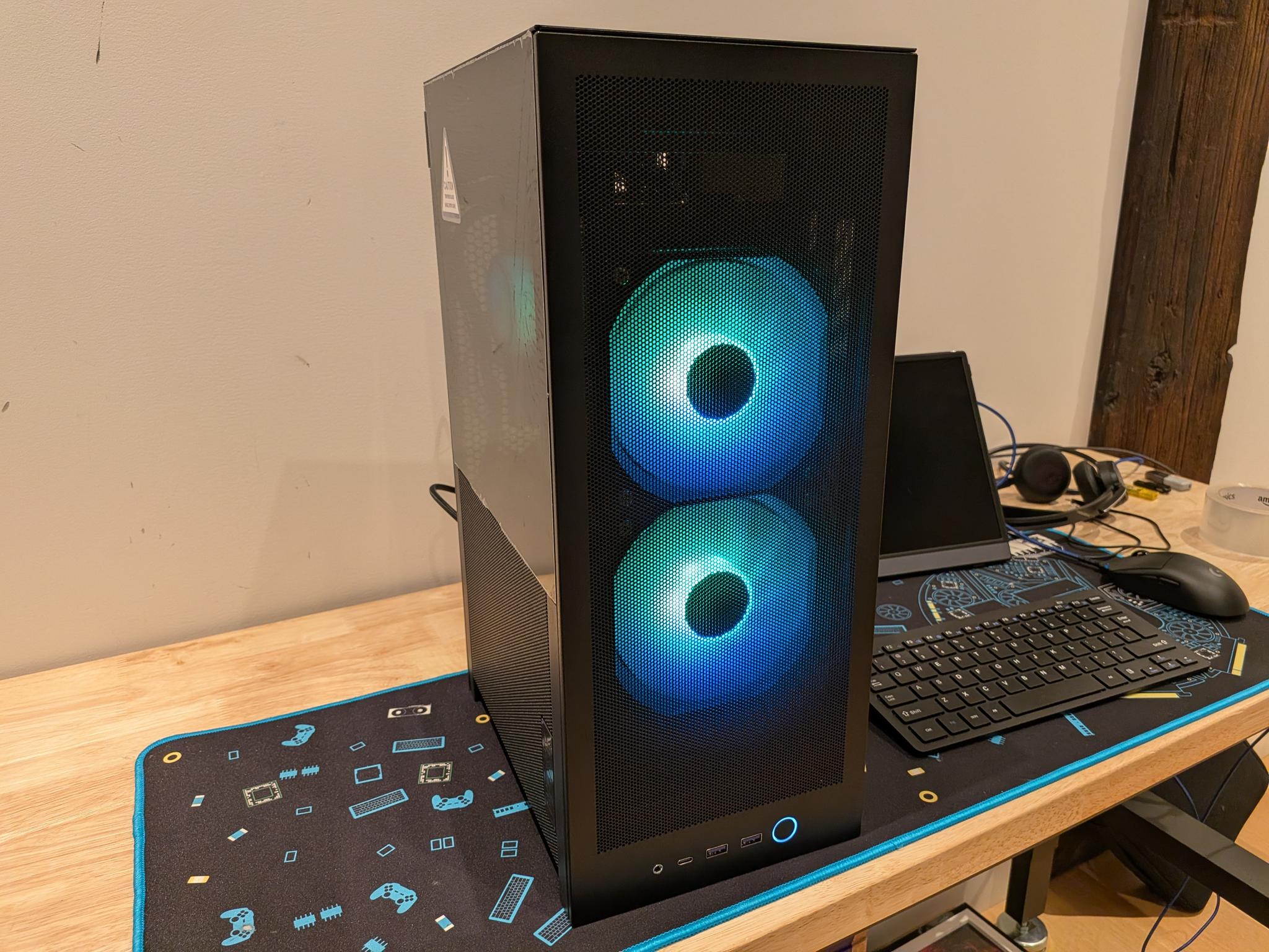 4K Flow - RTX 5070 Ti, Ryzen 9 9900X, 64 GB DDR5, 2 TB Gen 4 NVME, RGB, Liquid Cooled