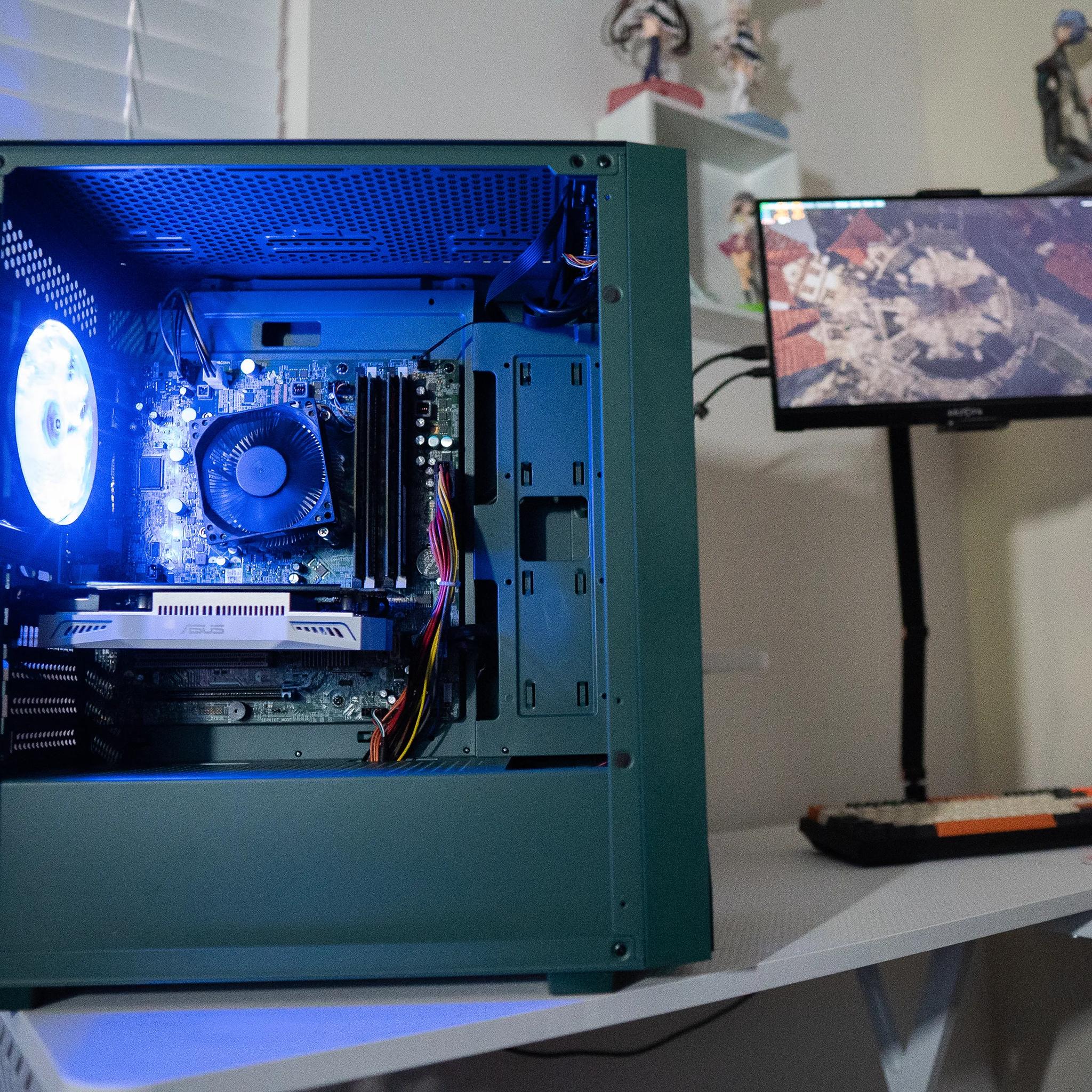 ⚫❄️ | NVIDIA GTX 950 | INTEL i5 2400 | 10GB DDR3 RAM | 240GB SSD + 80GB HDD | Arctic Blizzard