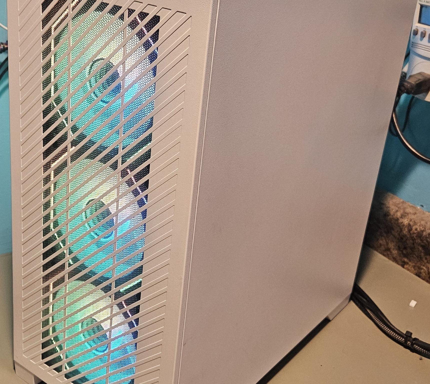 Cooler Master Elite 301 Ryzen 5500/RX 5500/32gig DDR4