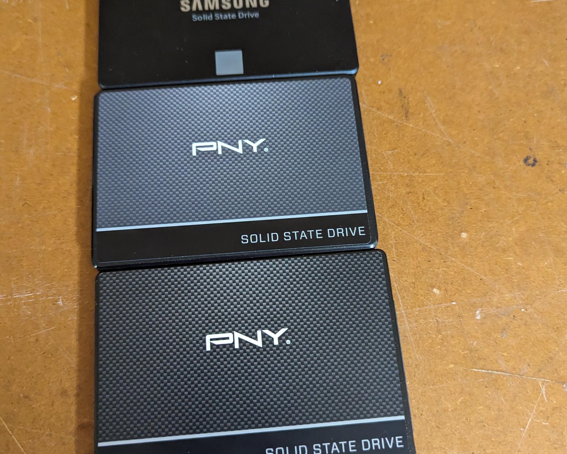 3x 2.5 ssd