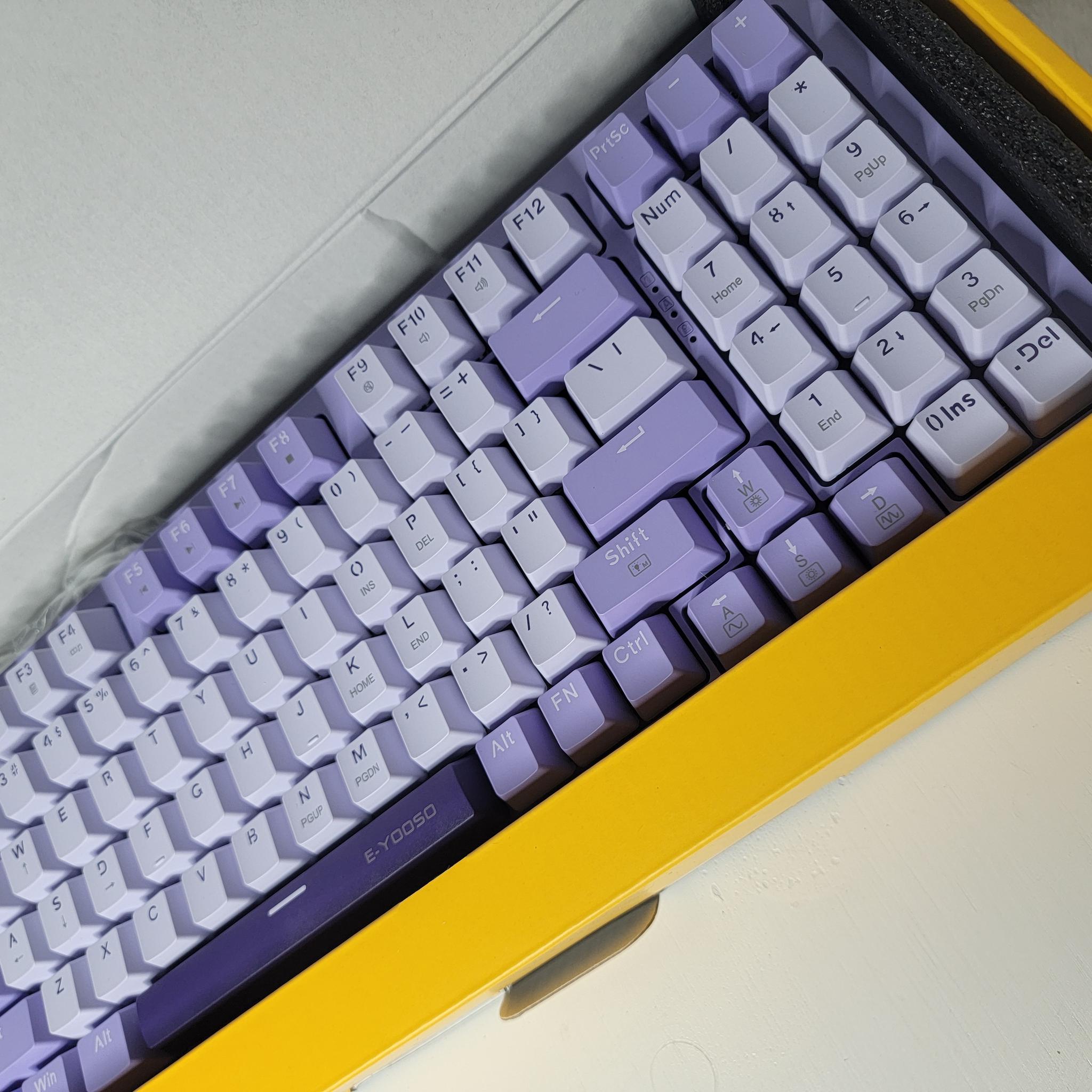 E-YOOSO Z-94 Mechanical Keyboard | 84% Layout | Blue Switches | Purple/White | New in Box