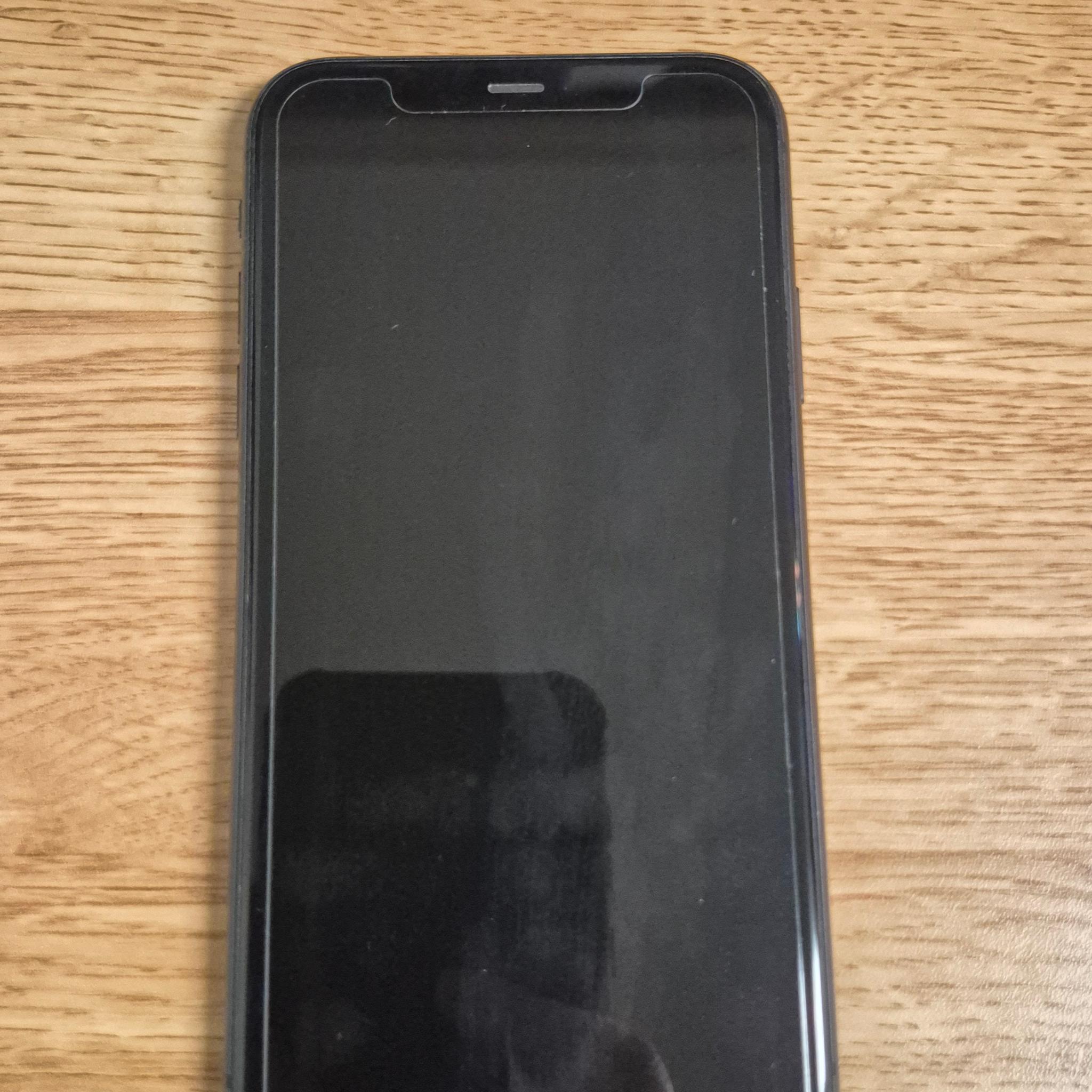 iPhone 11 64GB Unlocked