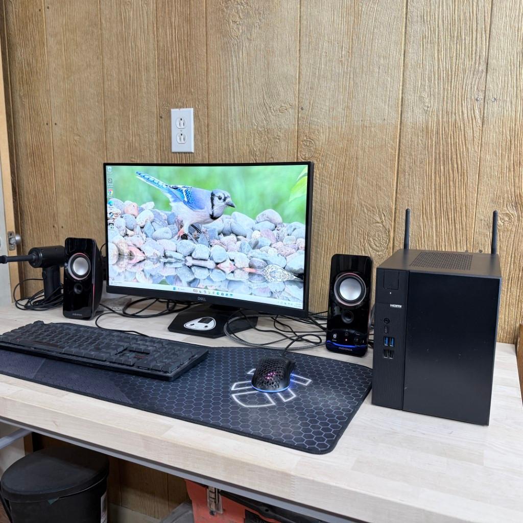 ASROCK DESKMEET X300 - AMD 3500, RX 5500, 16GB RAM, 1TB NVME - Good Starter Computer!