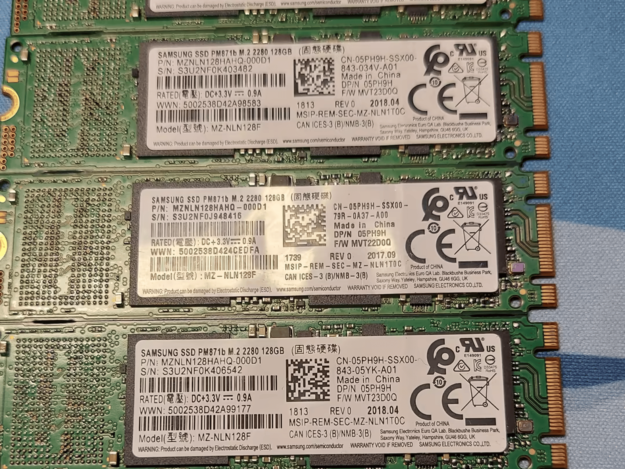 6x 128GB SSD M.2 SATA - SAMSUNG