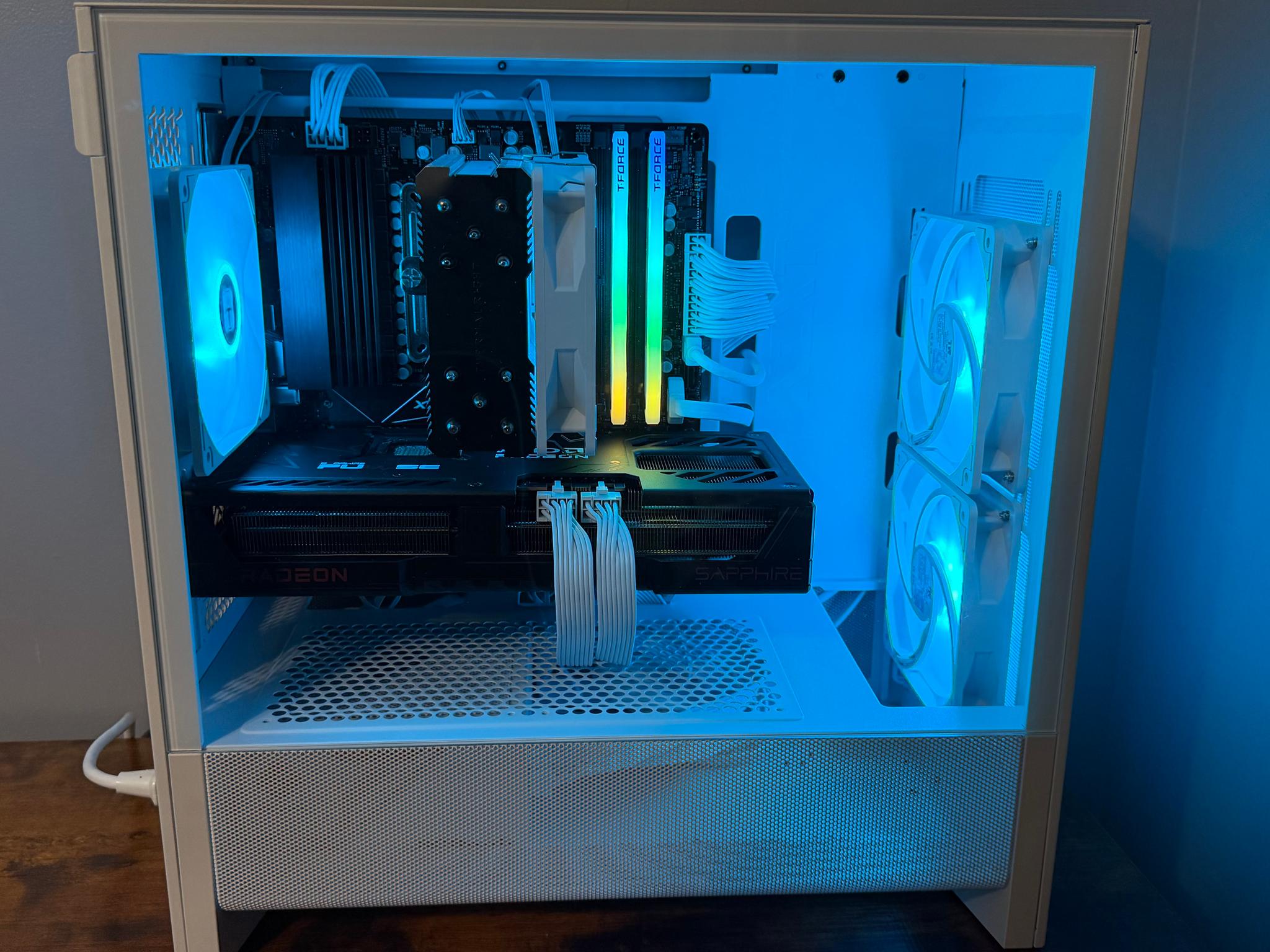 Gaming PC AMD RX 9070 16GB, Ryzen 5 7500X3D, 16GB DDR5, 2TB Gen4 NVME, A Tier 850W PSU, Win11 Pro