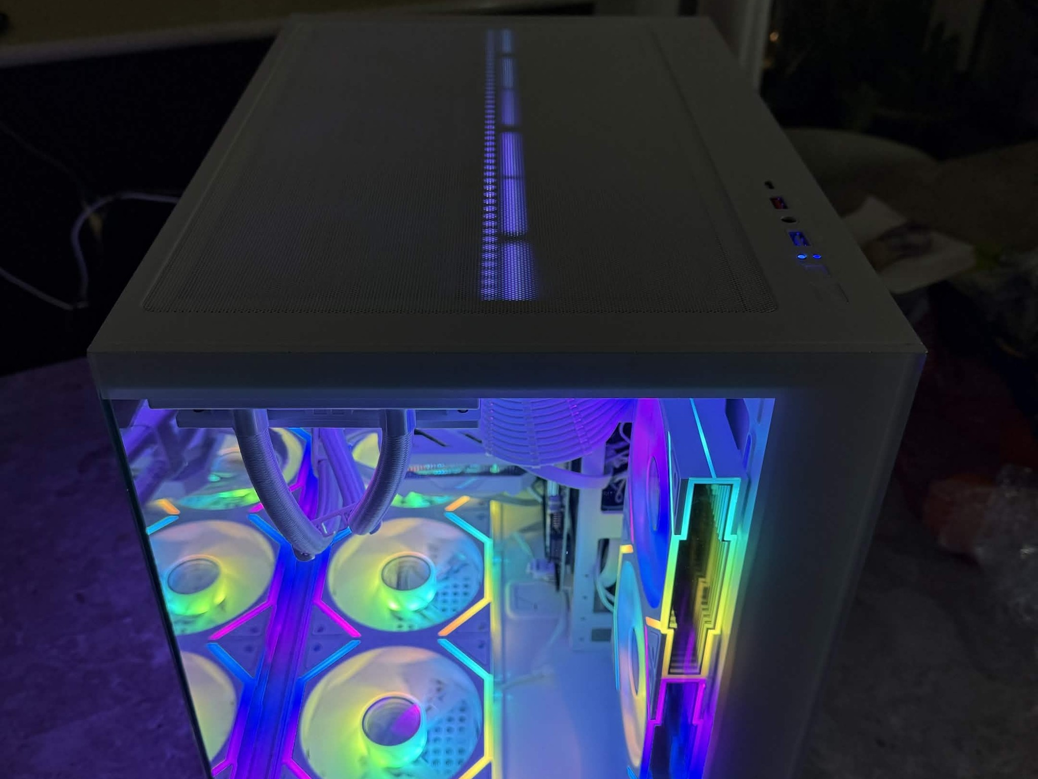 ❄️ Clean White RTX 4060 Build ❄️ i7-13700KF • DDR5 • 1TB NVMe • AIO Cooled