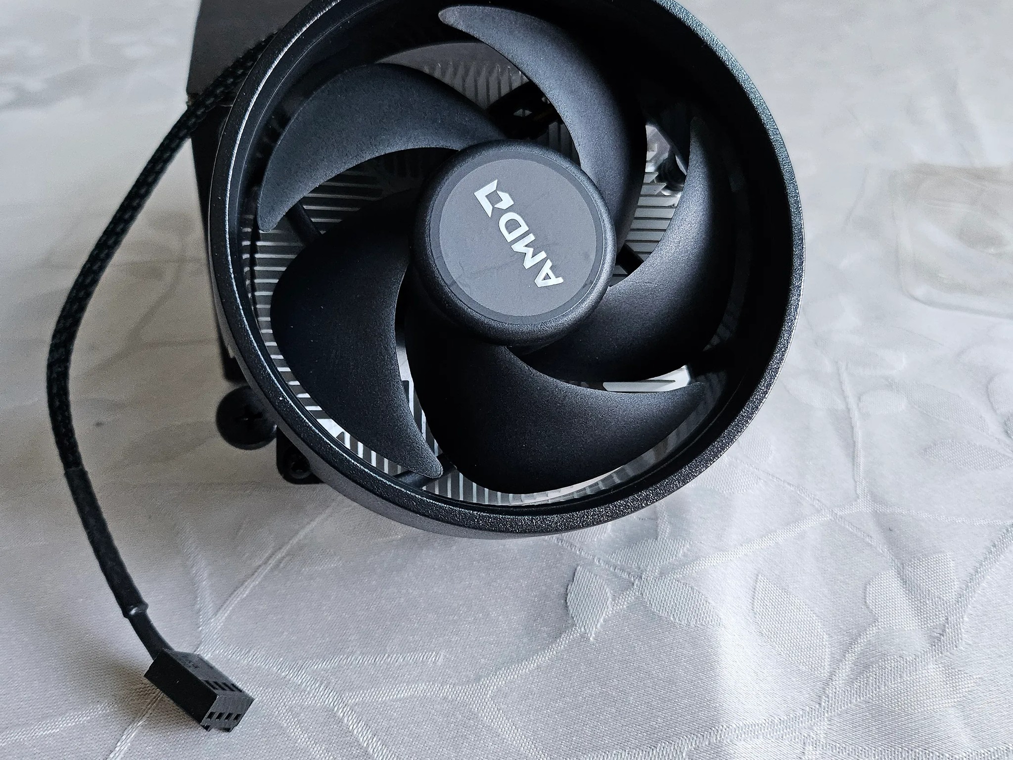 Ryzen 5 5600x + stock cooler