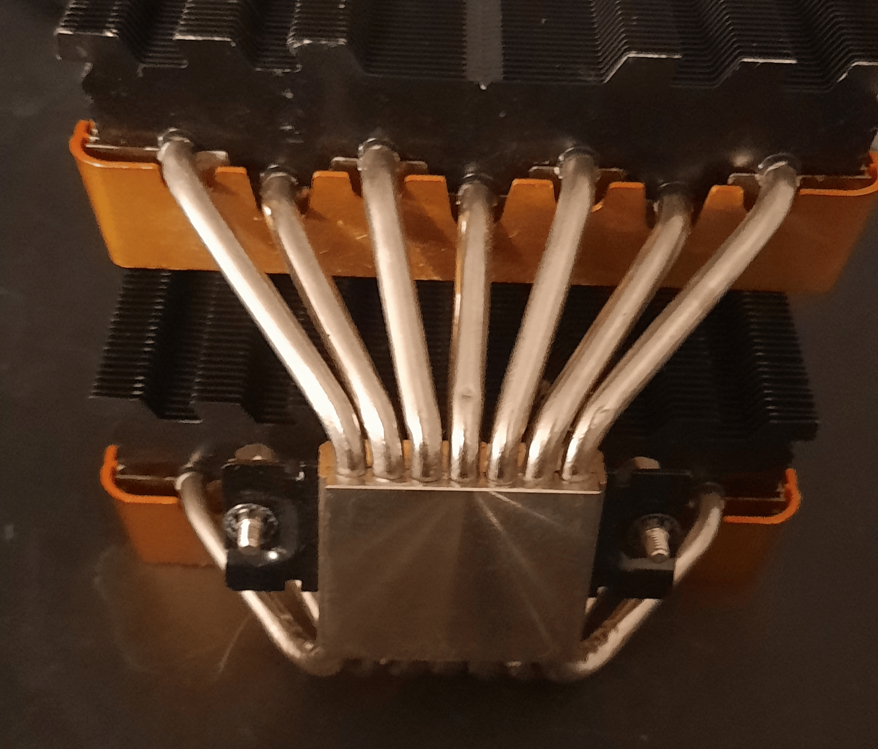 Cryorig R1 CPU cooler with orange and original cover