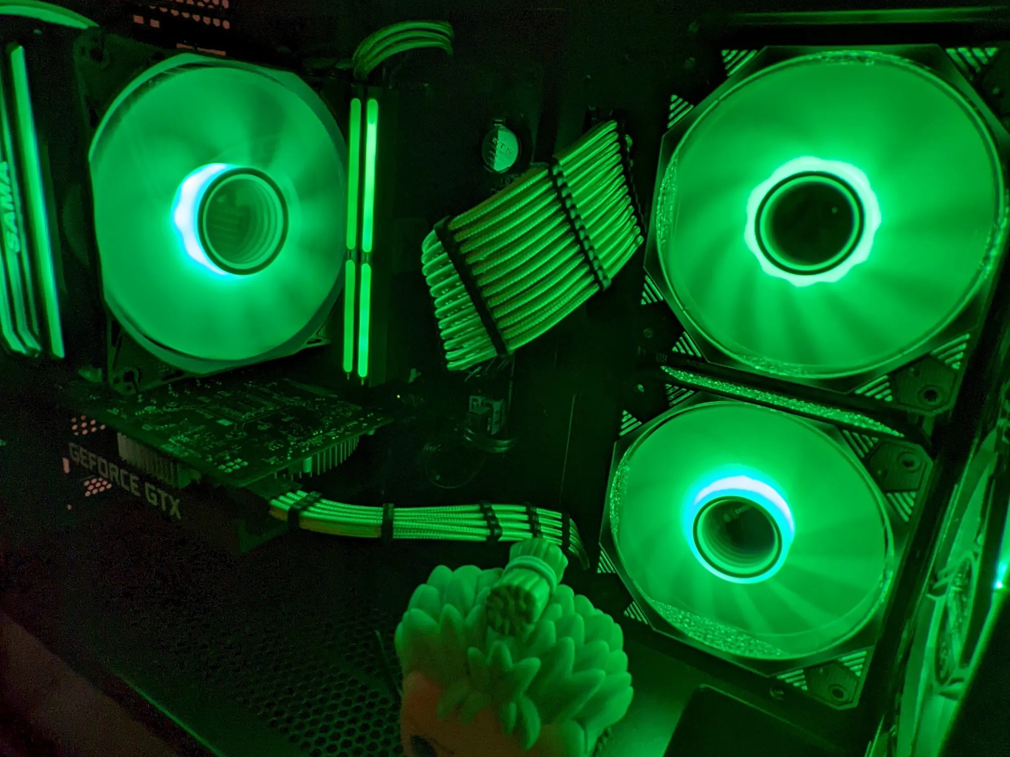 ⚔️🗡️Roronoaロロノア・ゾロ⚔️🗡️| GTX1650SUPER| Intel Core i5-6600| 32GB DDR4 RAM| 1TB SSD| Windows 11 Pro