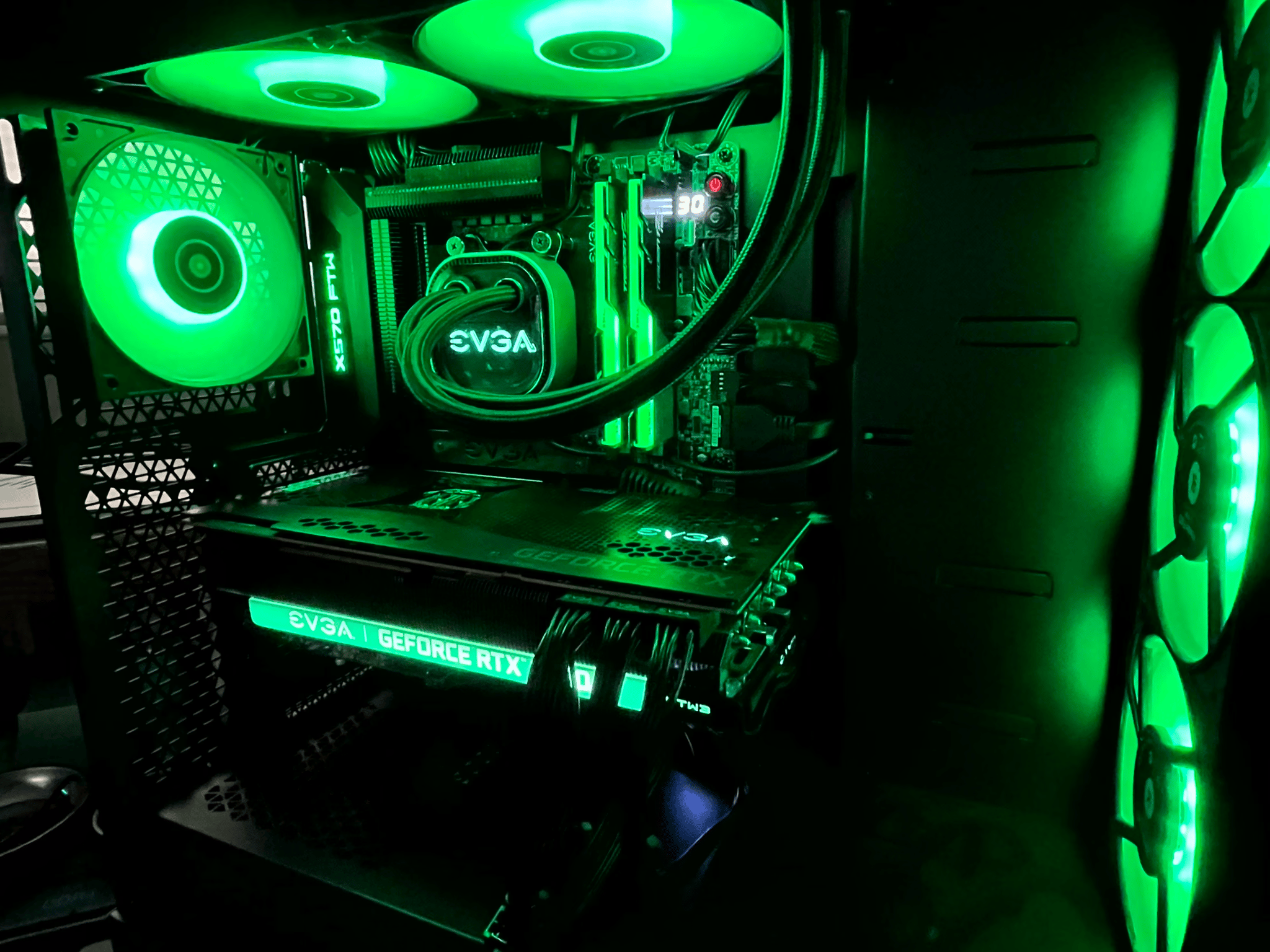 EVGA RTX 3080, Ryzen 7 5800X; 32G 3600Mhz RAM; EVGA AIO