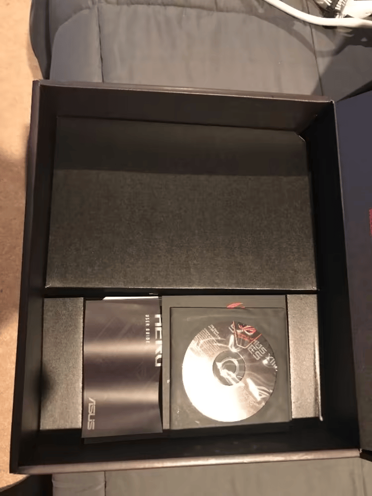 ASUS ROG MAXIMUS XIII HERO Z590 GAMING MOTHERBOARD LGA1200 socket