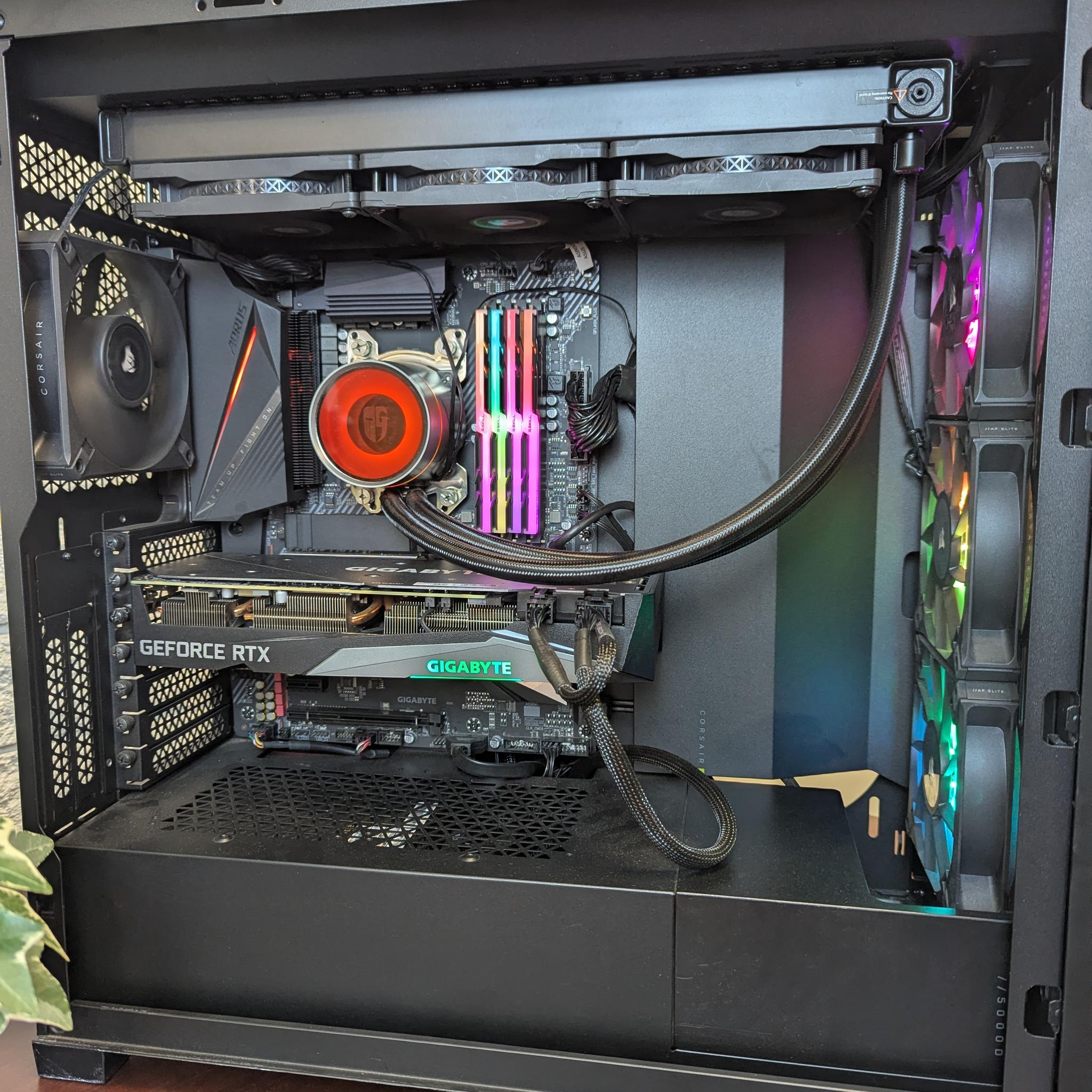 Ryzen 7 3700X | RTX 3070 | 32GB DDR4 3200 | 1.25TB Storage |