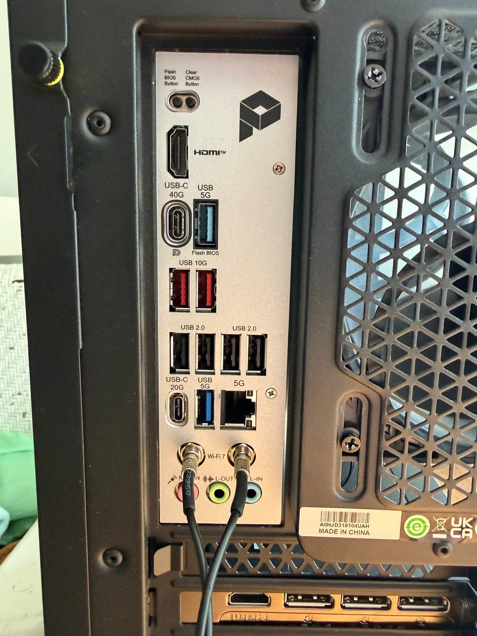 👁️Vulture🐦‍⬛ Ryzen 7 9800X3D / RTX 5070 / 32GB DDR5 / 1TB SSD / 360 AIO / Windows 11 = 1440 Beast