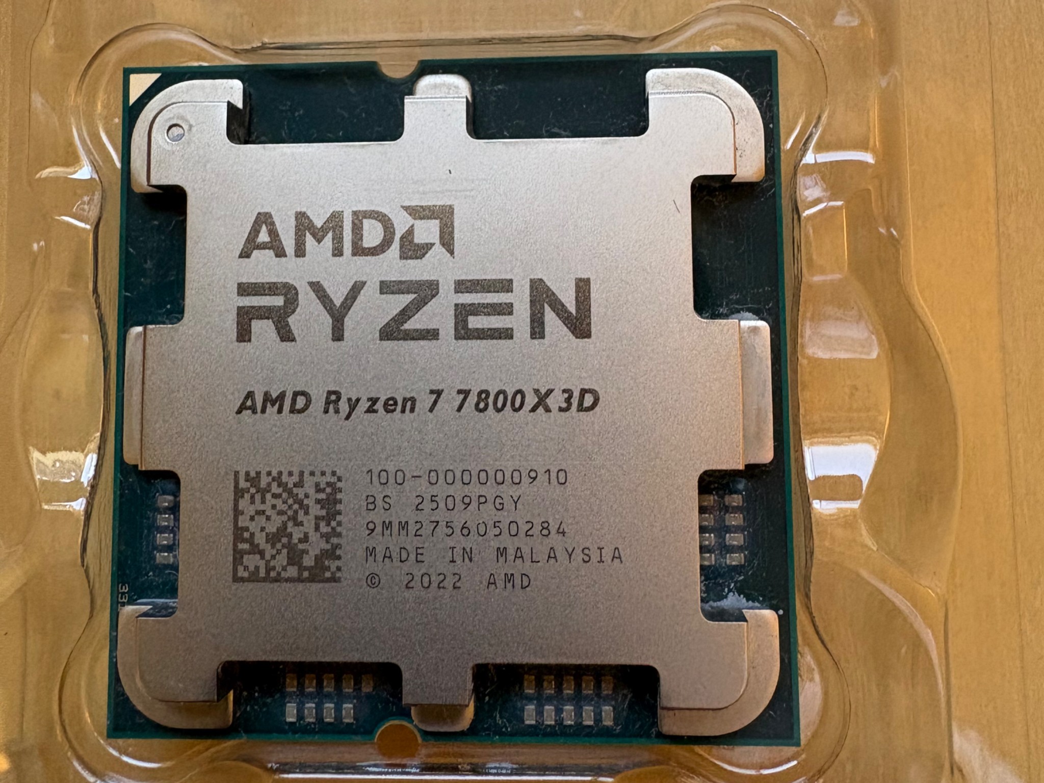 AMD Ryzen 7 7800X3D 8 Cores/16 Threads 4.2GHz AM5 with AMD 3D V-Cache