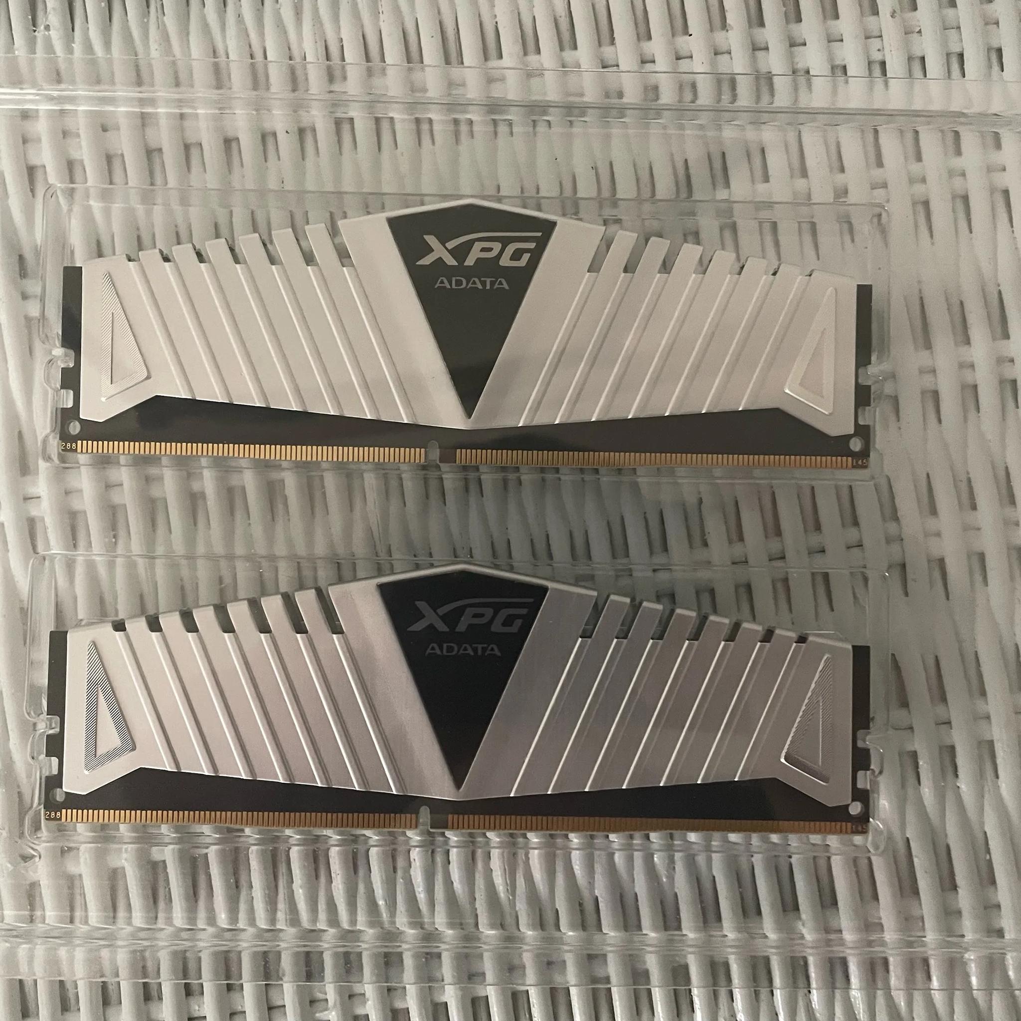 ADATA XPG Z1 DDR4 (Two Sticks, 16 GB Total)!