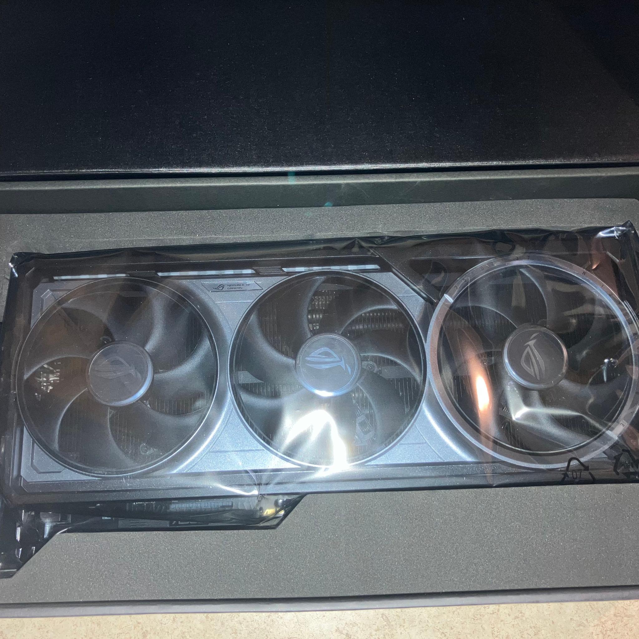 ASUS ROG Astral GeForce RTX 5080 16GB GDDR7 OC Edition