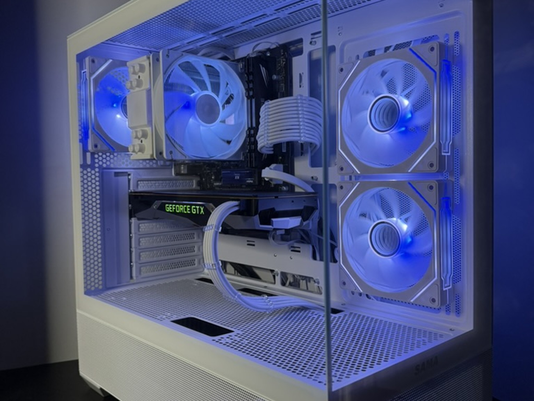 Gaming PC // Founders Edition Nvidia GTX 1070Ti // Ryzen 3600 CPU // 512GB NVME SSD //