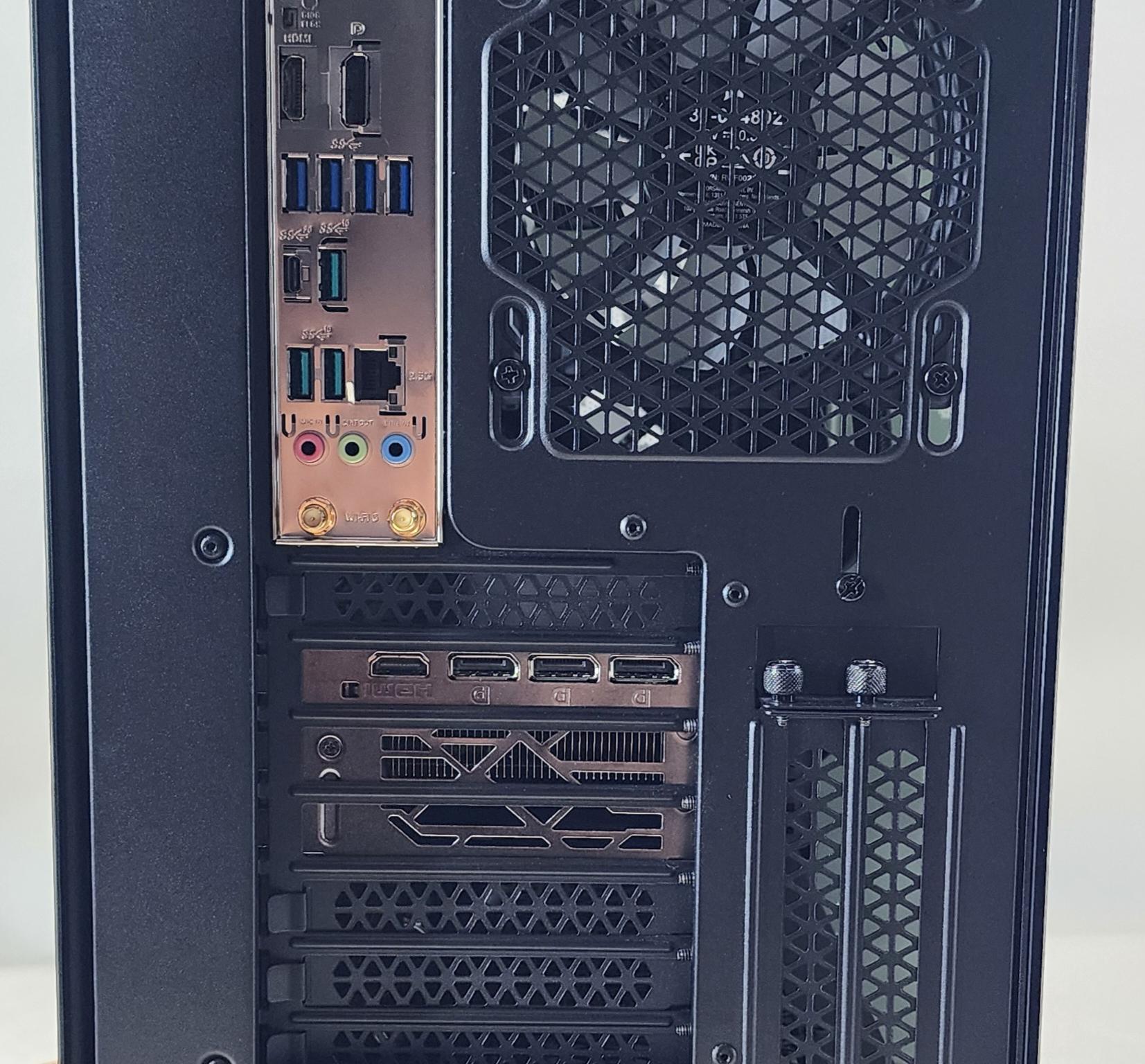 Gaming PC Ryzen 9 7950X3D 32GB RAM 2TB SSD RTX 4070 Ti SUPER 16GB Win11 Computer
