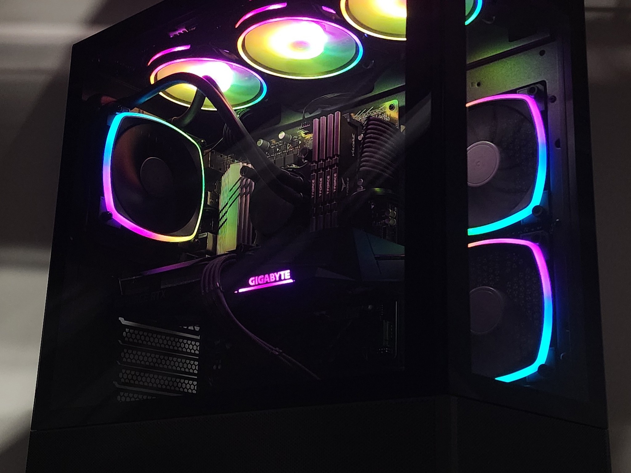 Gaming PC i7-13700F 32GB RAM 1TB SSD RTX 3060 12GB Windows 11 Computer