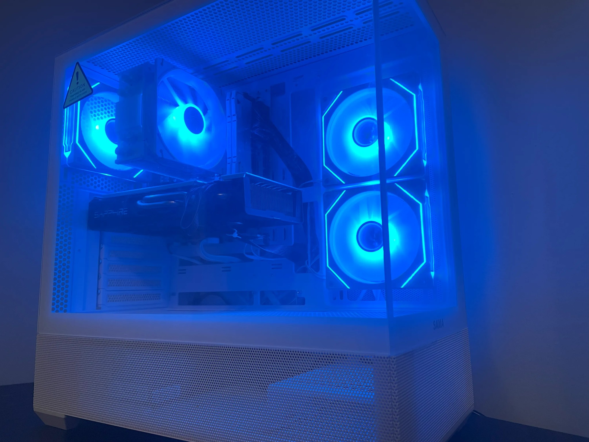 White Custom RX 580, Ryzen 5 2600 Gaming PC