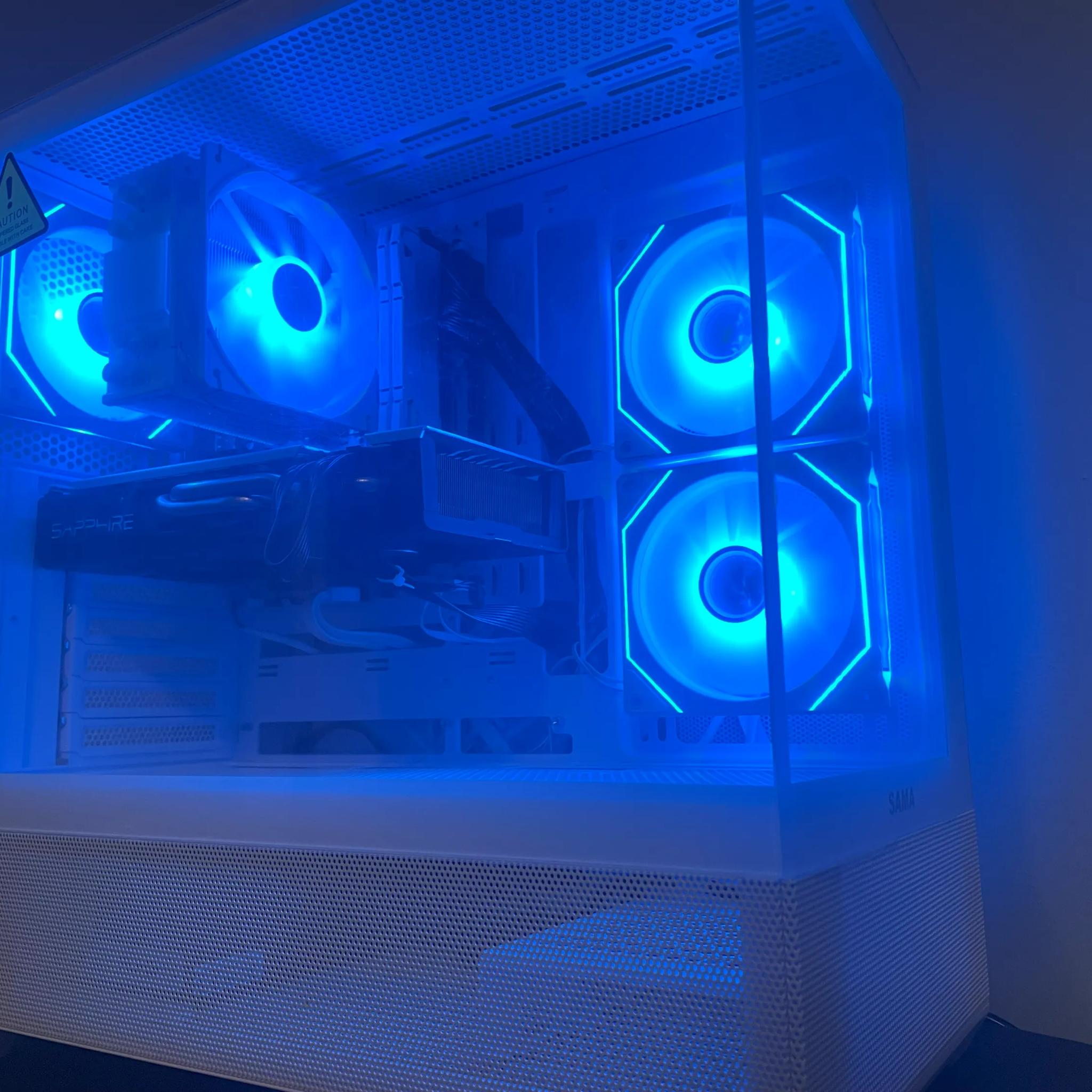 White Custom RX 580, Ryzen 5 2600 Gaming PC