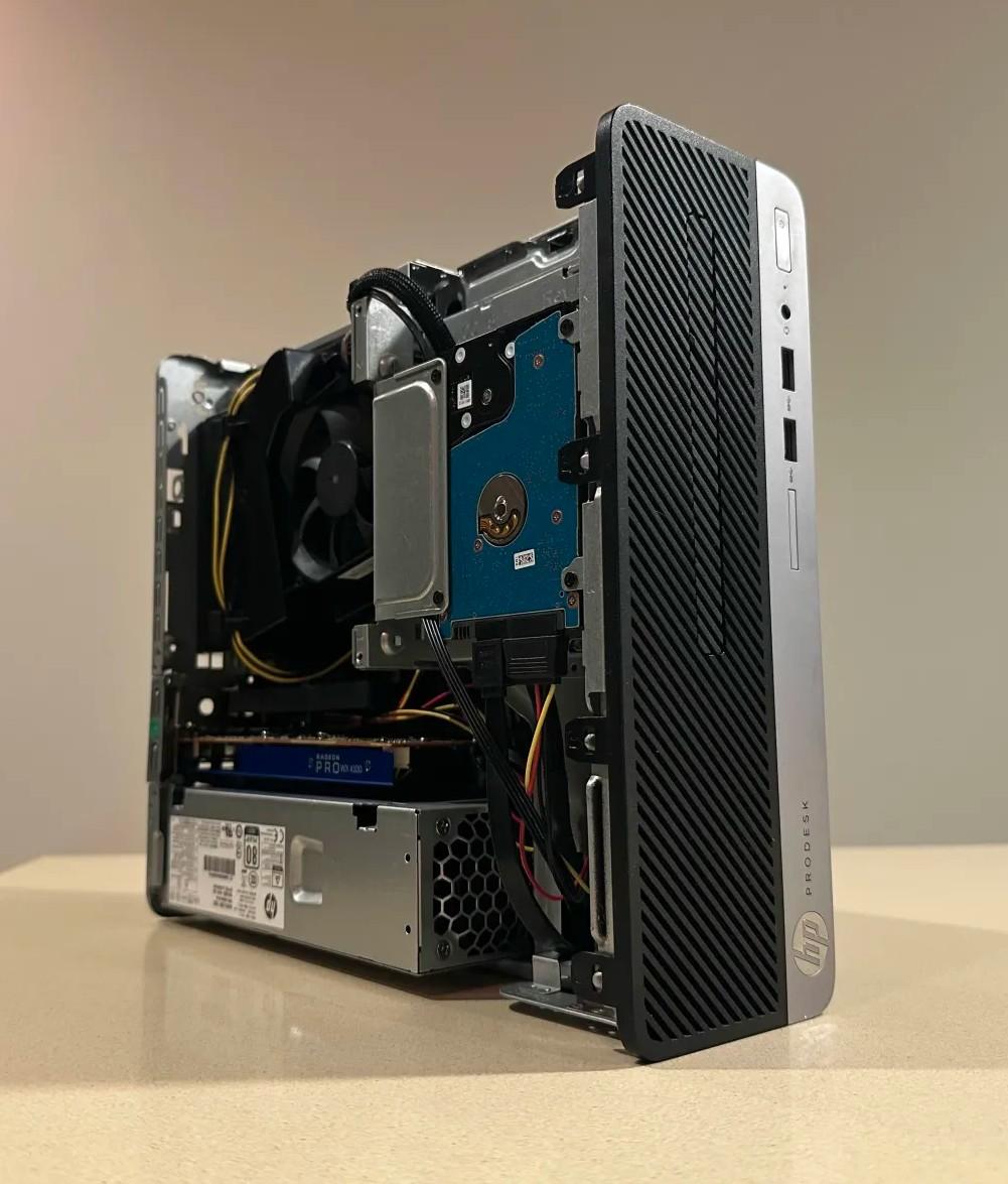 Starter Budget Gaming PC – Intel Core i5-8400|AMD Radeon Pro WX 4100|16GB RAM|256GB SSD & 1TB HDD