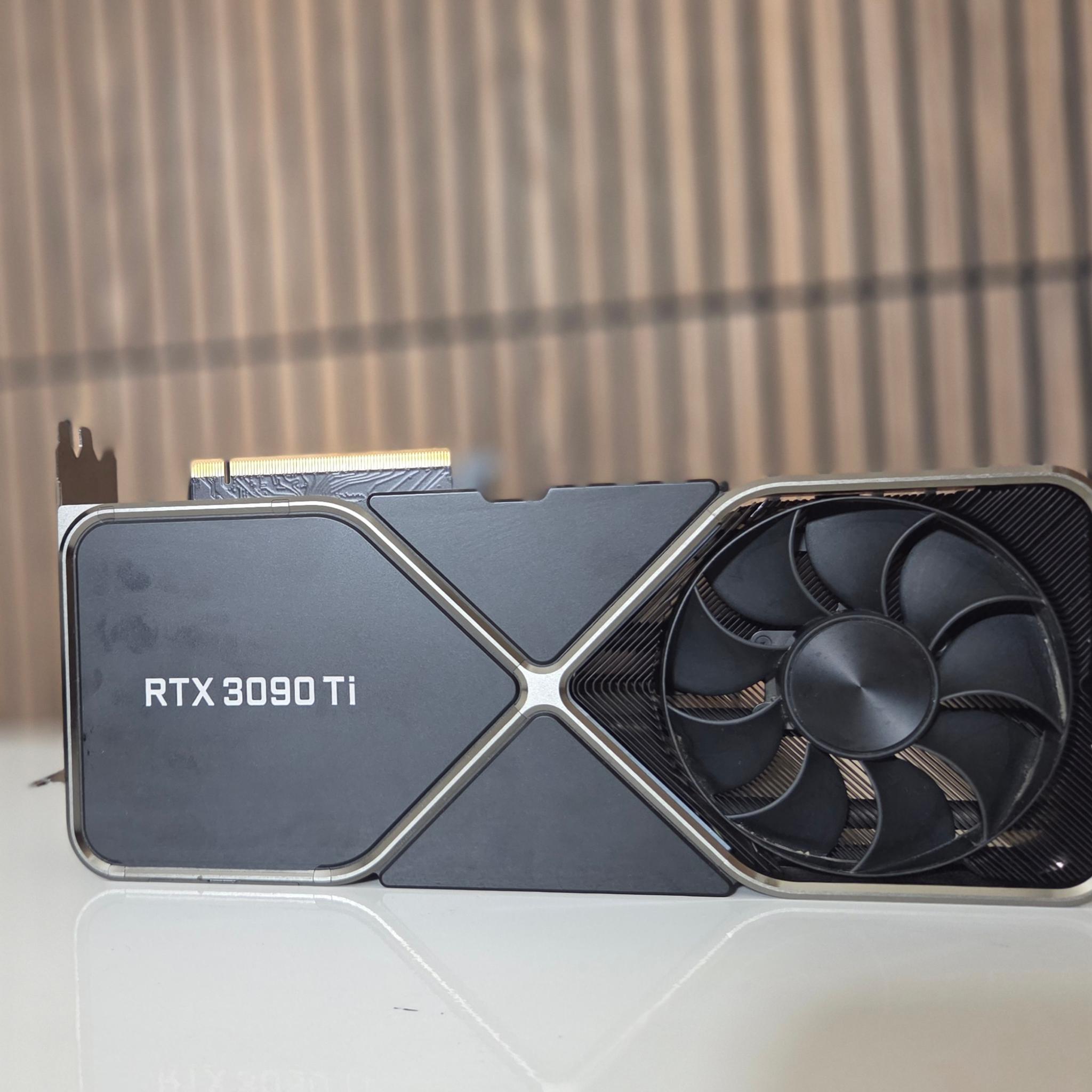 NVIDIA GeForce RTX 3090 Ti Founders Edition