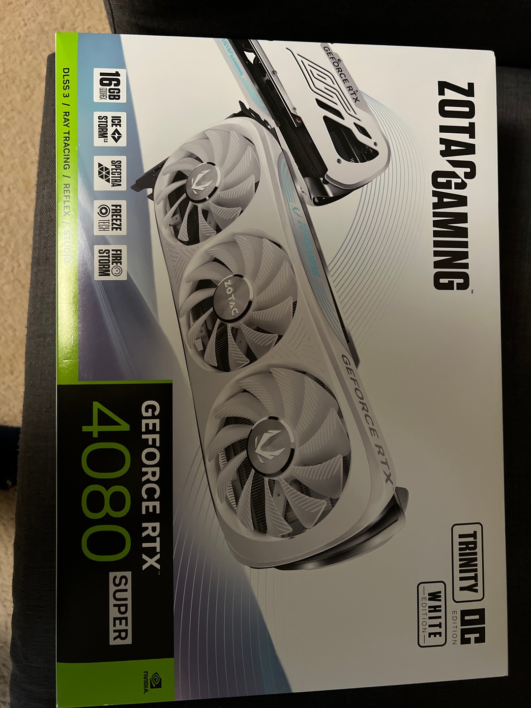 Zotac GAMING Trinity GeForce RTX 4080 SUPER | Jawa
