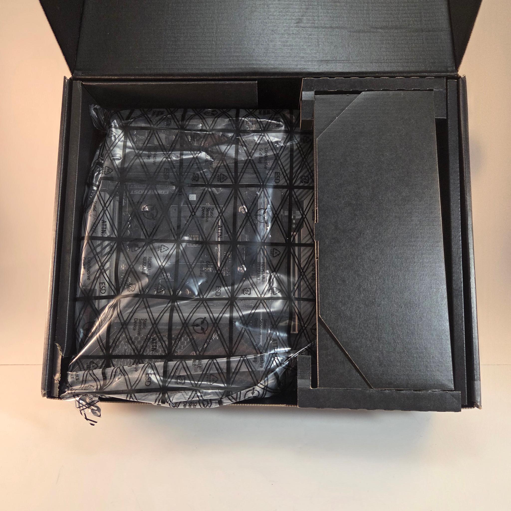 MSI MAG X570S Carbon Max WiFi Motherboard