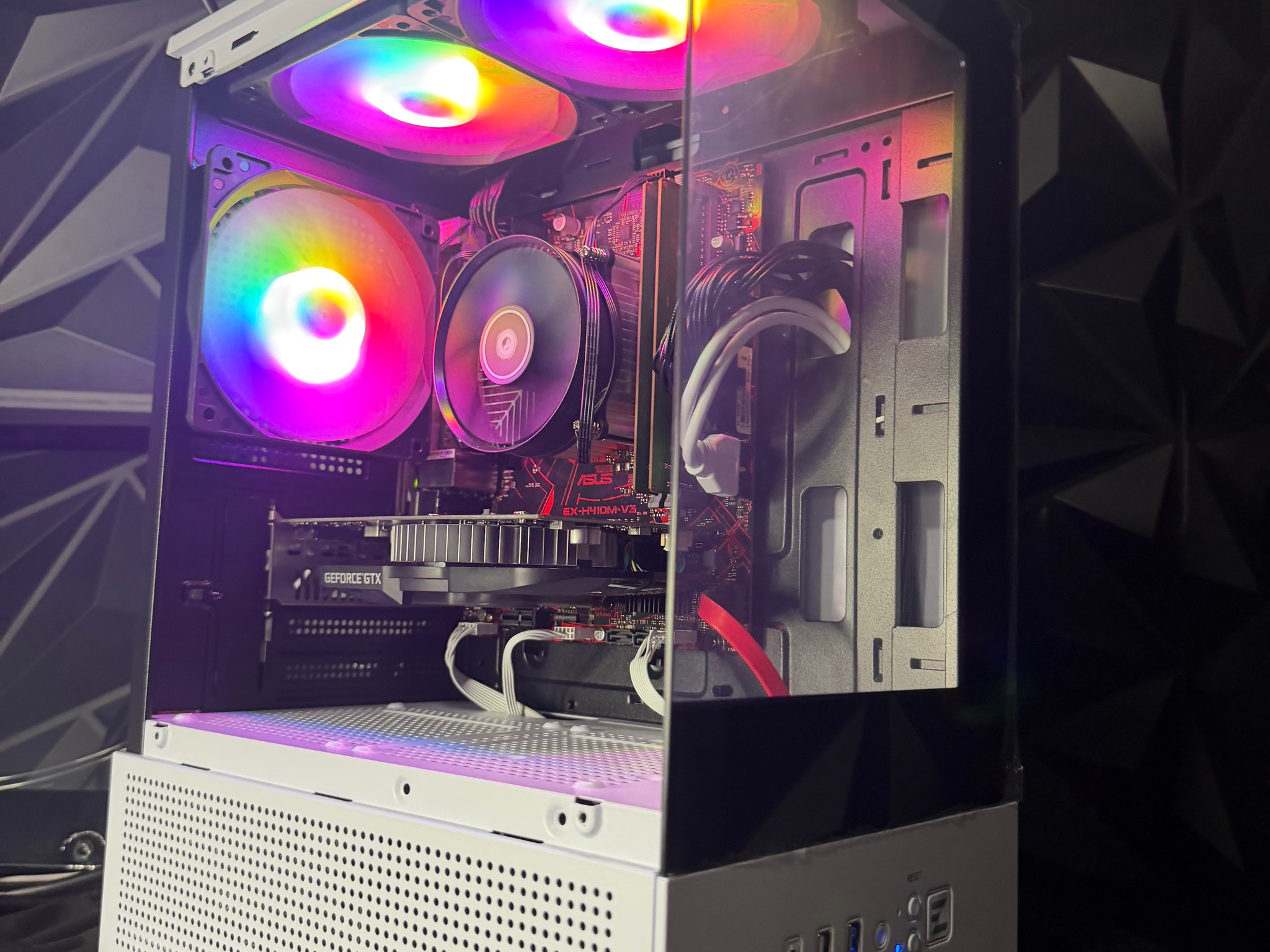 💸💪 THE BUDGET BRO 💪💸i5 10500T| GTX 1650 4GB| 16 GB DDR4| 500GB SSD| 650W PSU