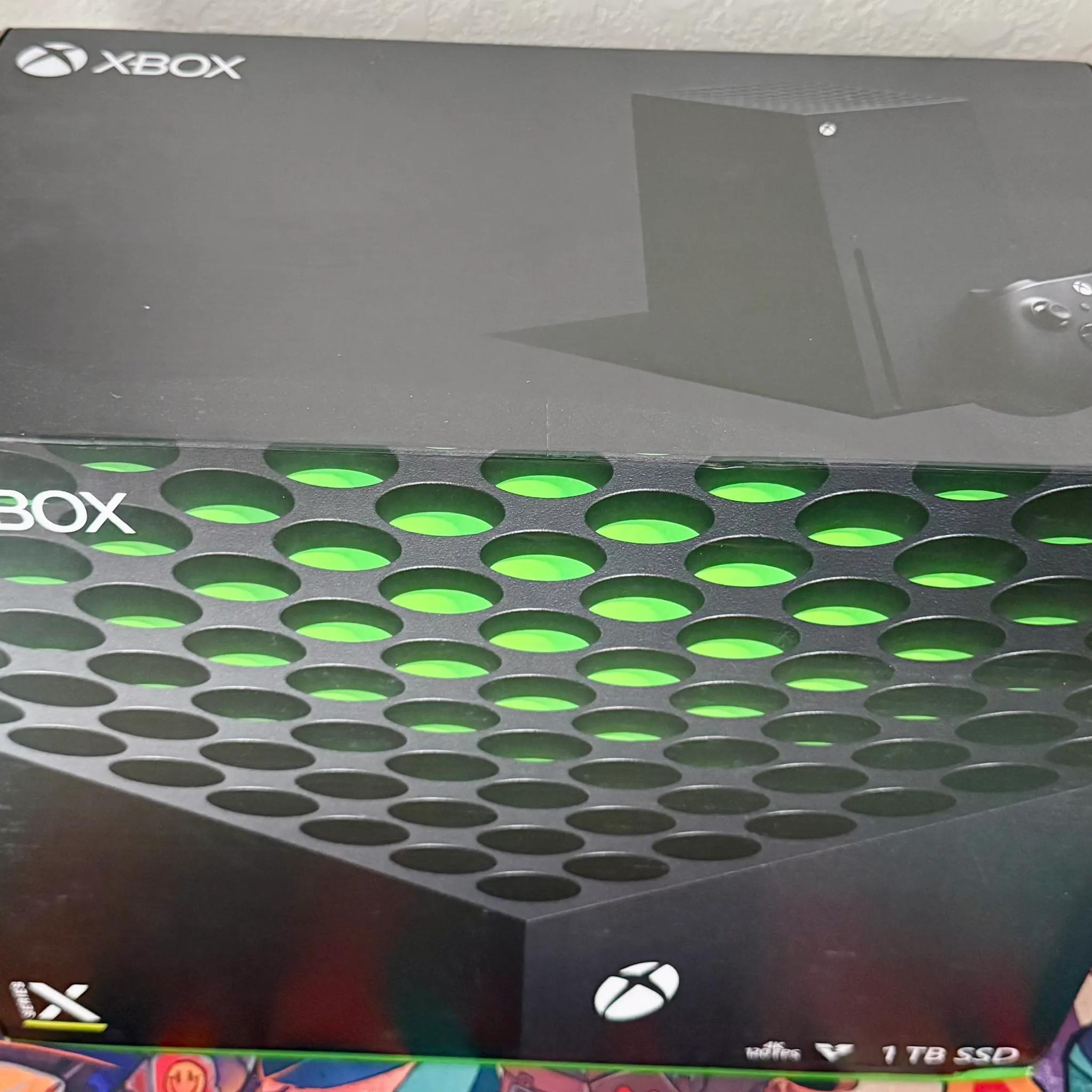 Microsoft - Xbox Series X 1TB Console - Carbon Black