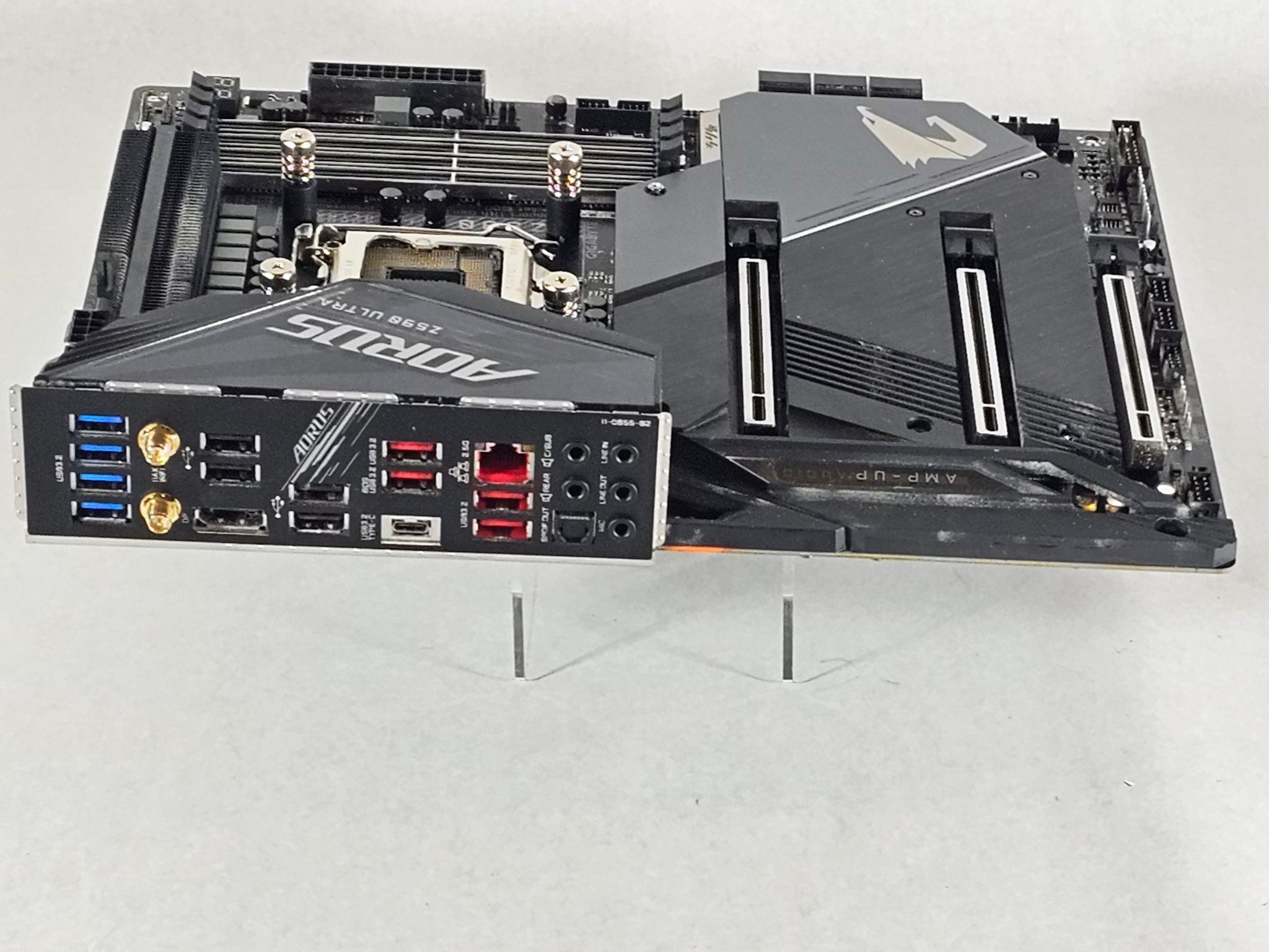 Gigabyte Z590 AORUS ULTRA DDR4 LGA1200 11th Gen Intel ATX Motherboard