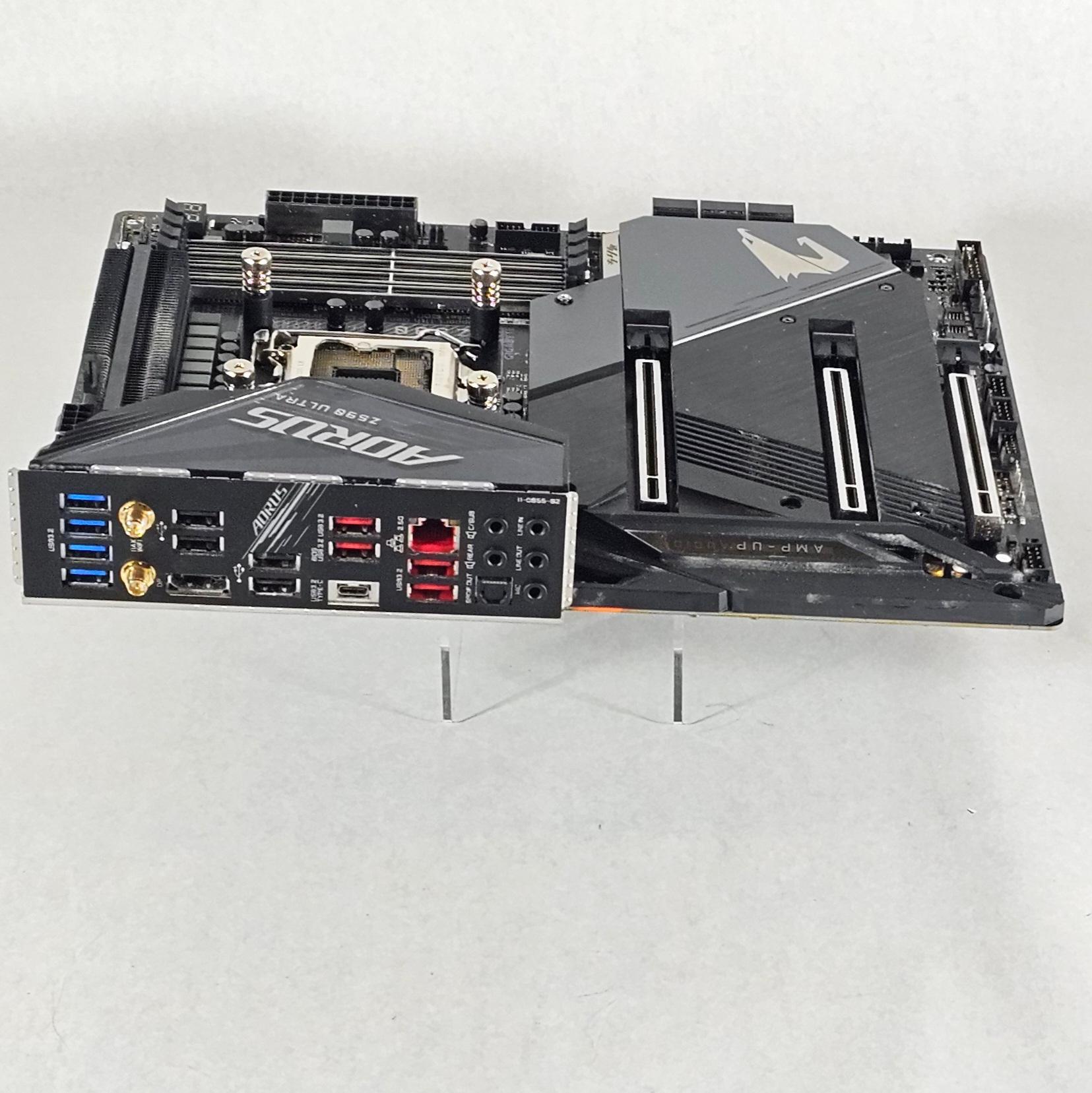 Gigabyte Z590 AORUS ULTRA DDR4 LGA1200 11th Gen Intel ATX Motherboard