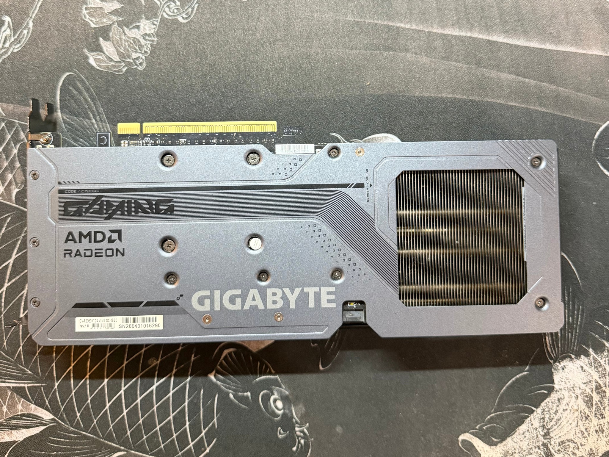 GIGABYTE Radeon RX 9060 XT GAMING OC 16G
