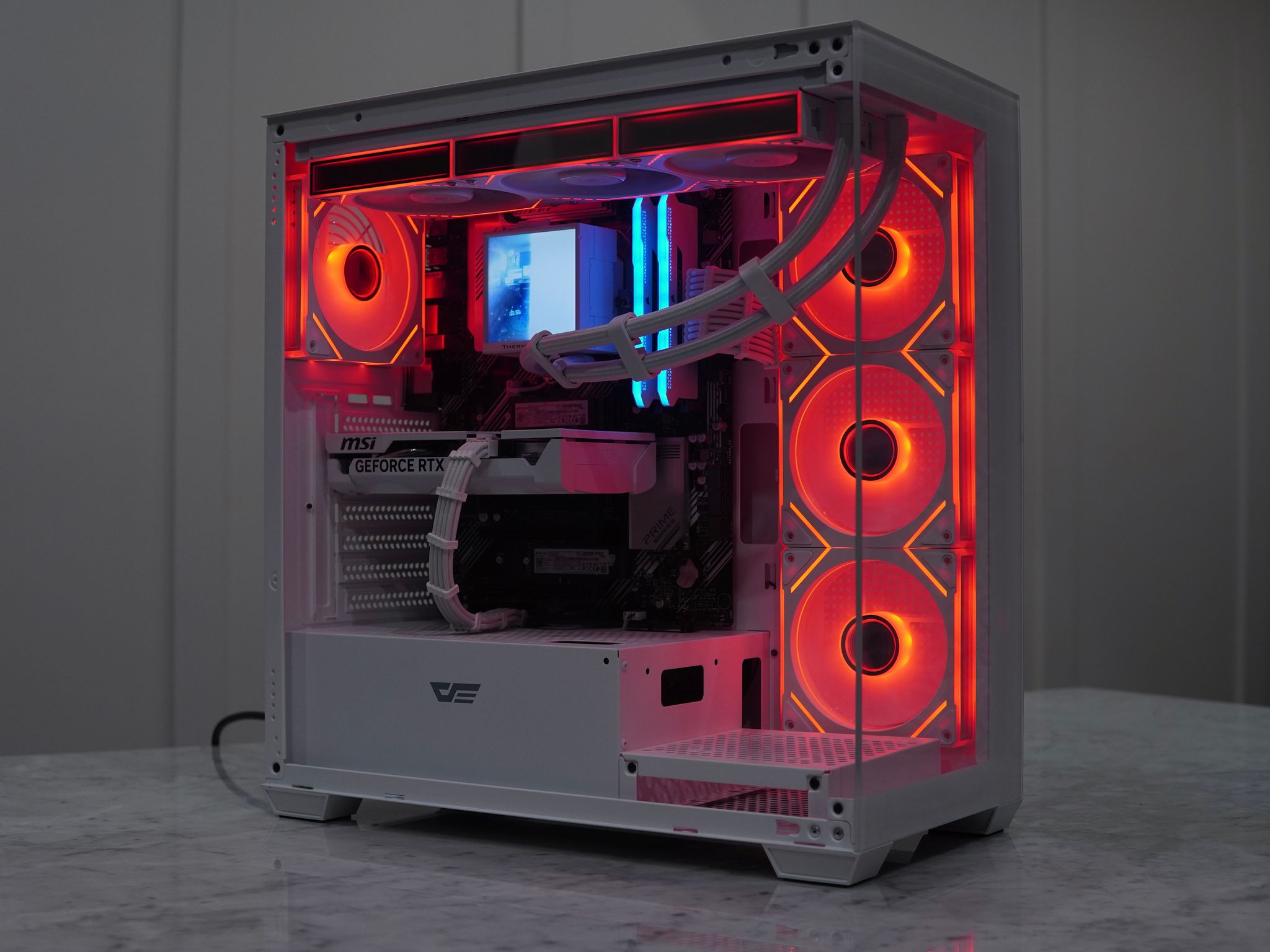 RTX 5060 8gb, Ryzen 5 5600X3D, White Gaming PC