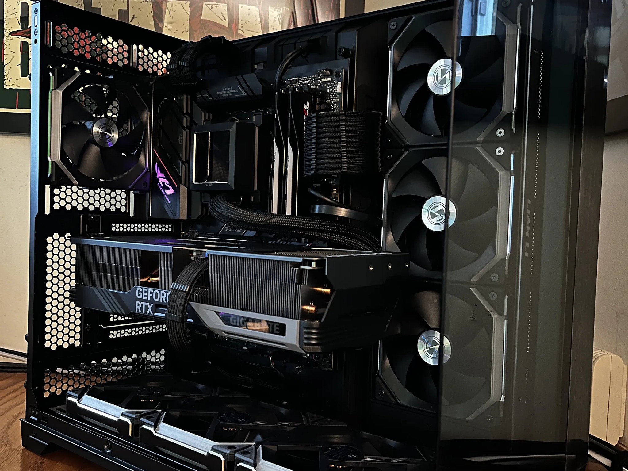 Tesseract - RTX 4080 SUPER OC | Ryzen 7 7800X3D | 32G @6000MT/s | 4TB | 1000W Platinum PSU