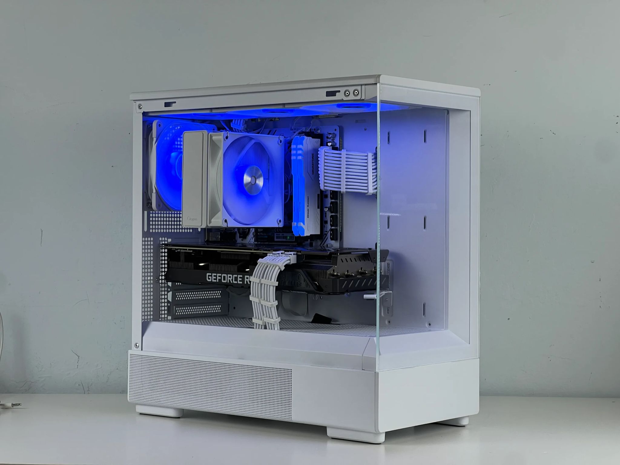 Clean White Gaming PC | RTX 3070 | Ryzen 5 5600G | 1TB SSD | 32GB RAM