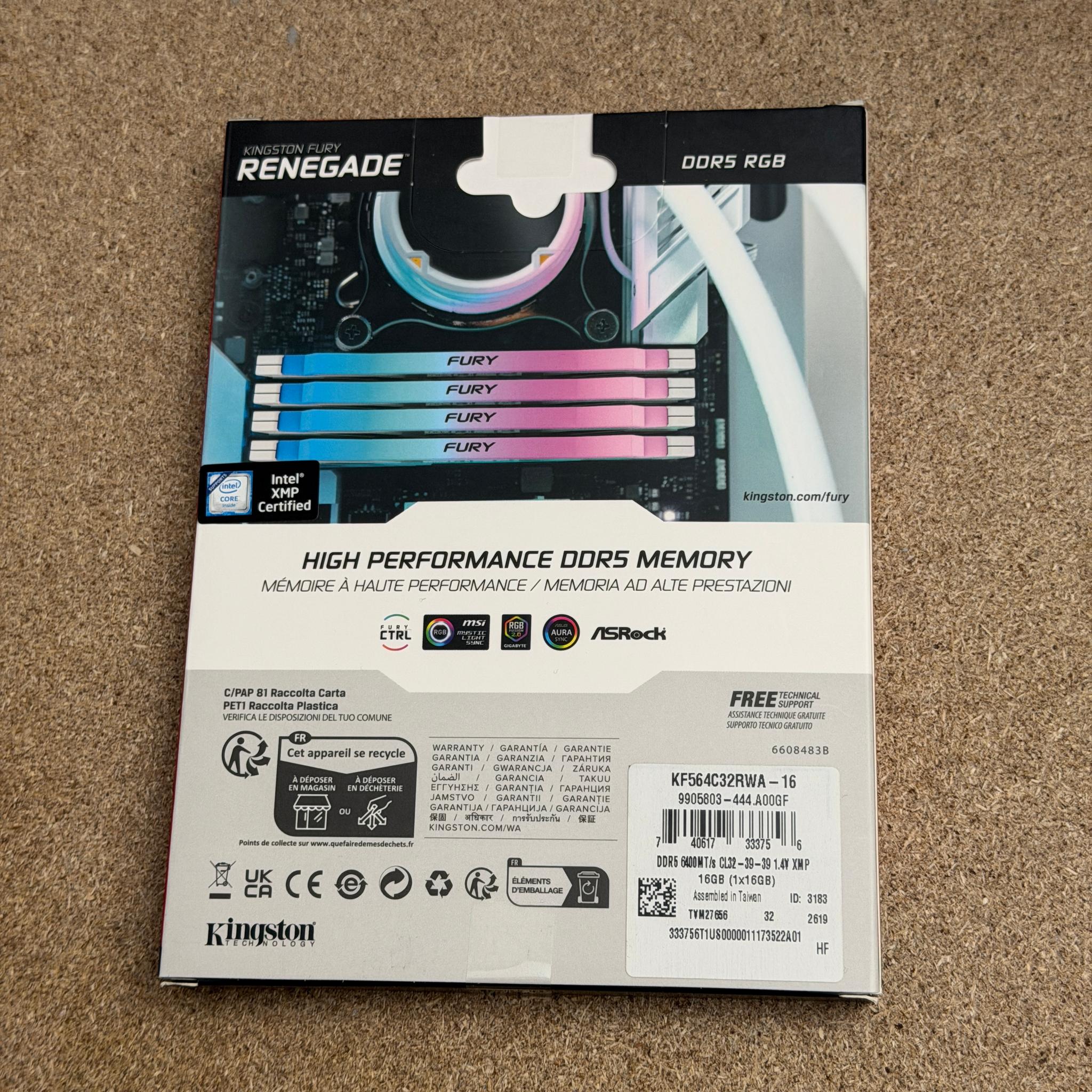 DDR5 RAM - White RGB - Kingston Fury Renegade