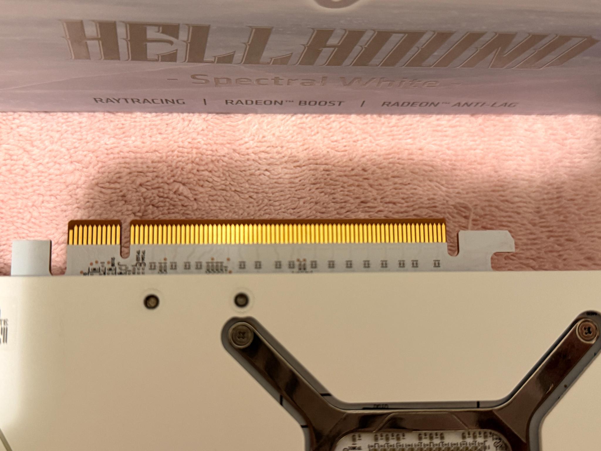 PowerColor Hellhound Spectral White Radeon RX 7900 XTX - Image 2