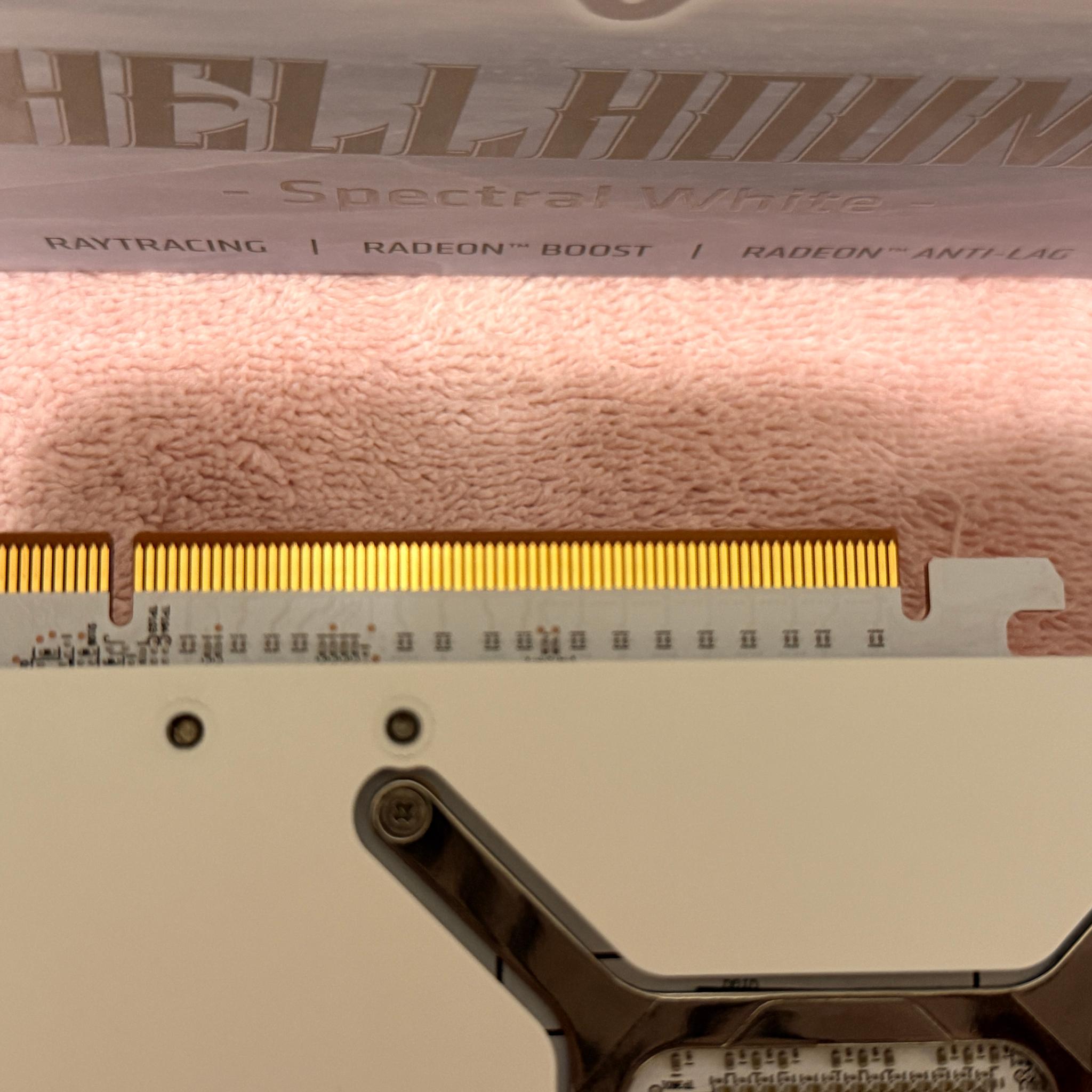 PowerColor Hellhound Spectral White Radeon RX 7900 XTX