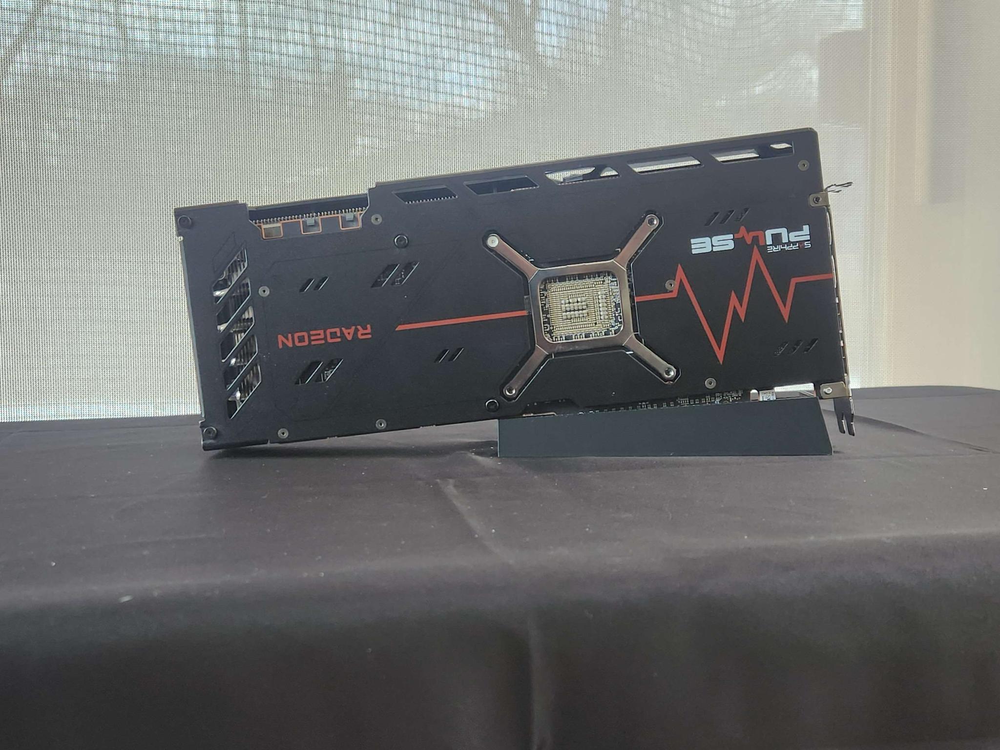 Sapphire PULSE Radeon RX 7900 XT