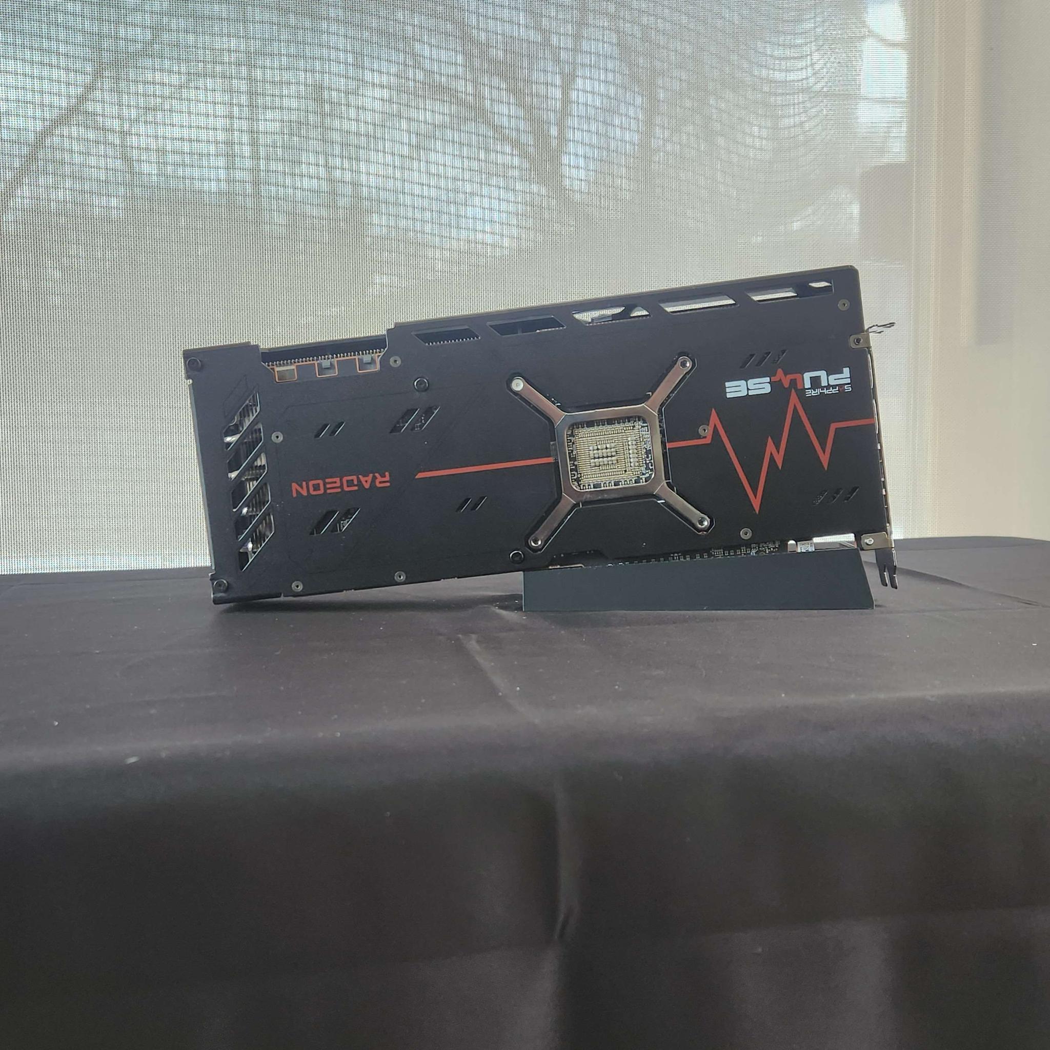 Sapphire PULSE Radeon RX 7900 XT